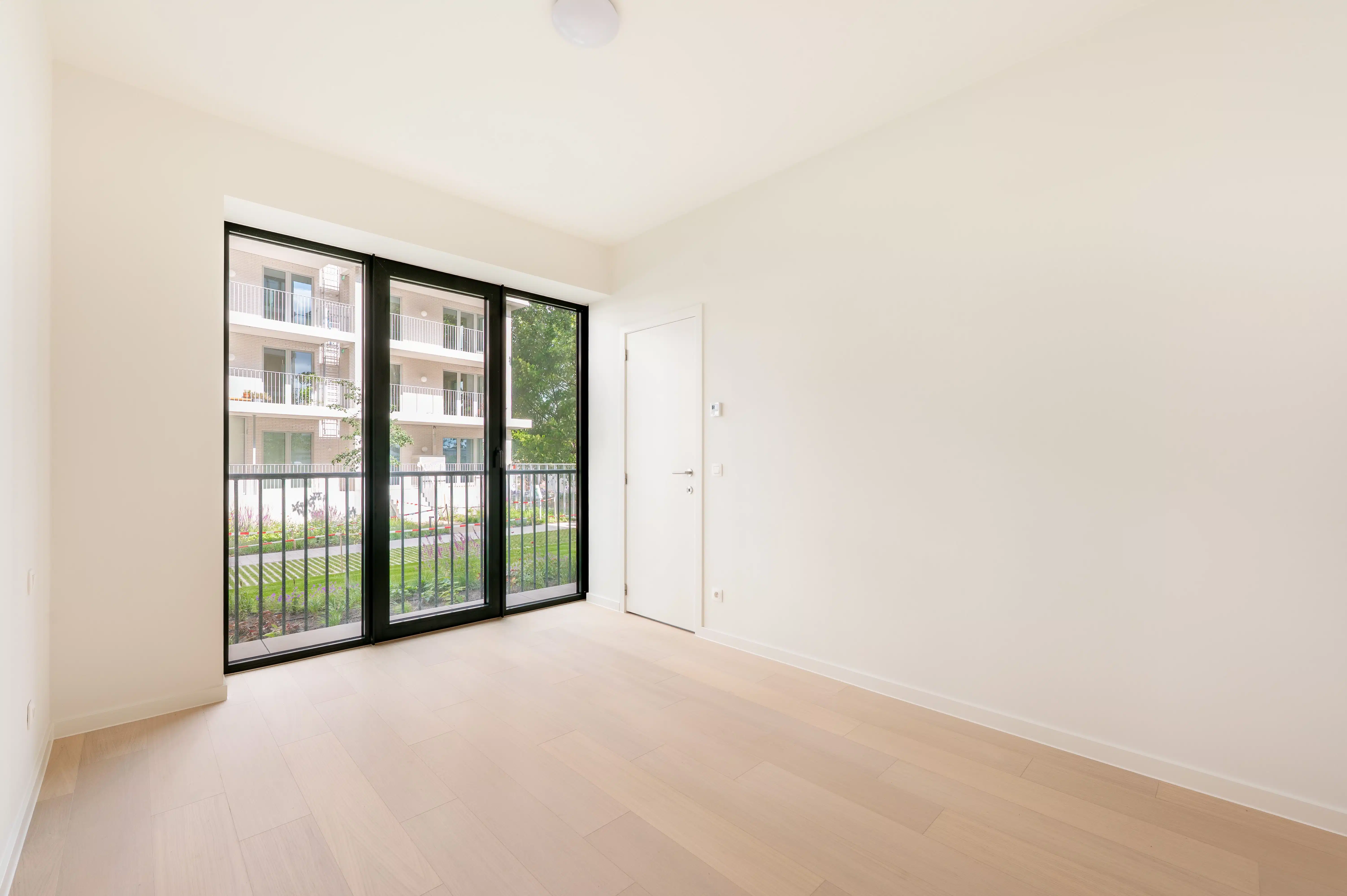 Appartement Te Huur foto 14