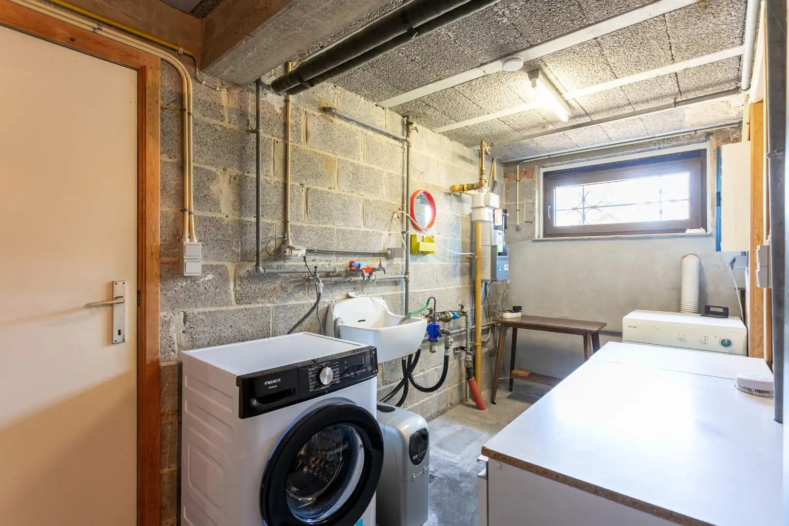Verzorgde woning met 3 slpk, garage en tuin foto 29