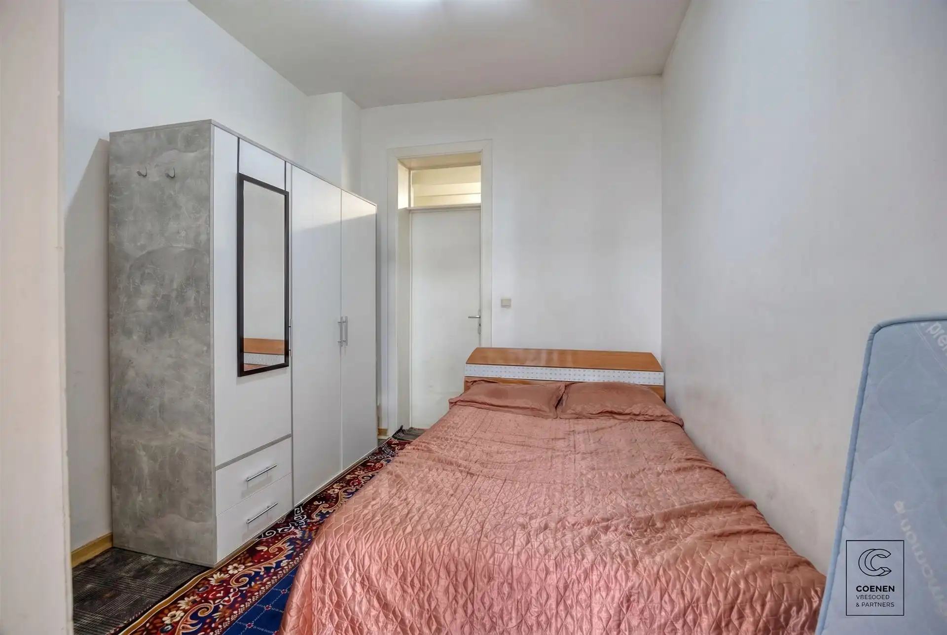 Ruime woning, momenteel ingericht als 4 studio's! foto 12
