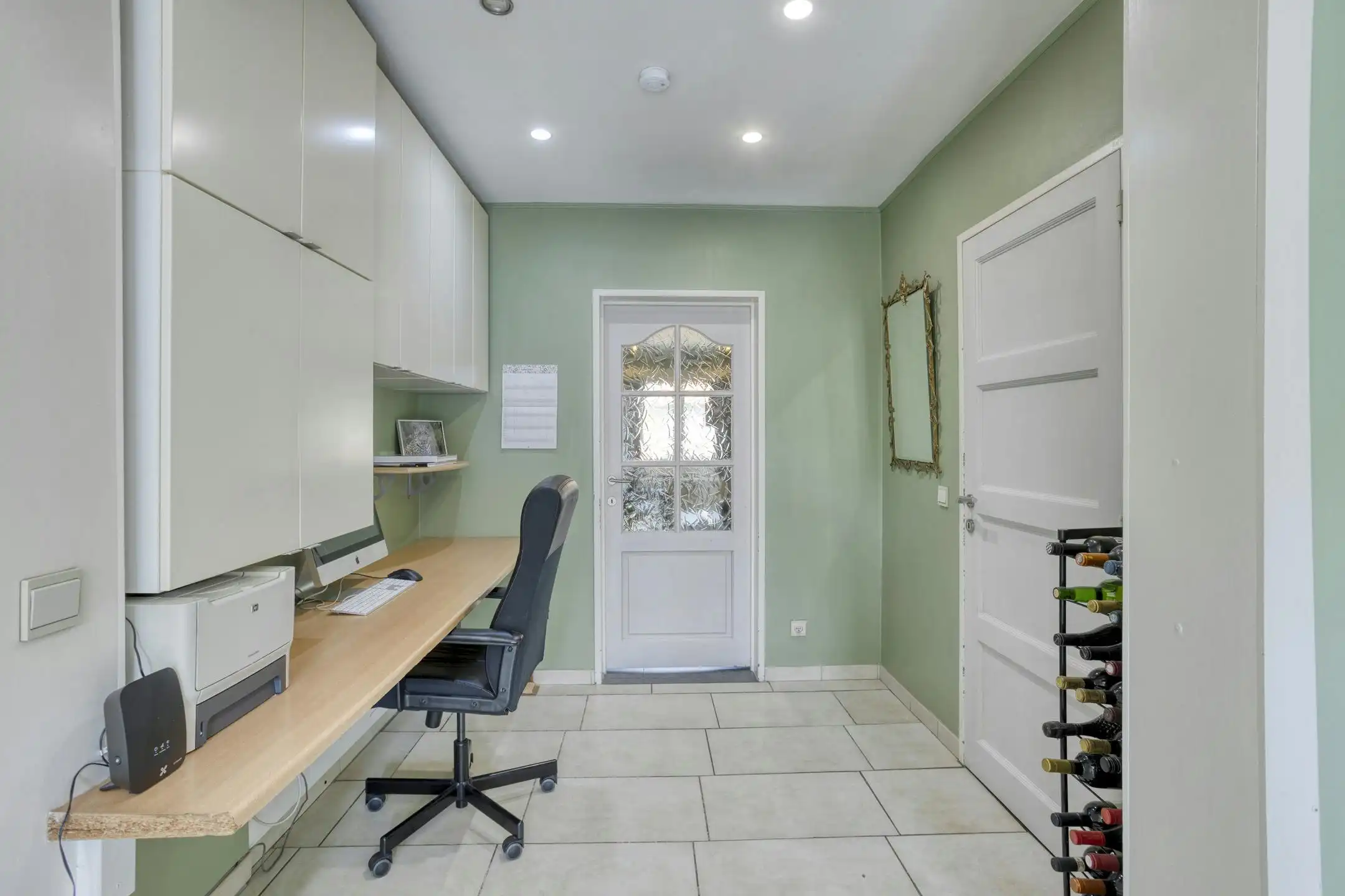 Handelspand met ruime woonst te koop in Ekeren foto 16