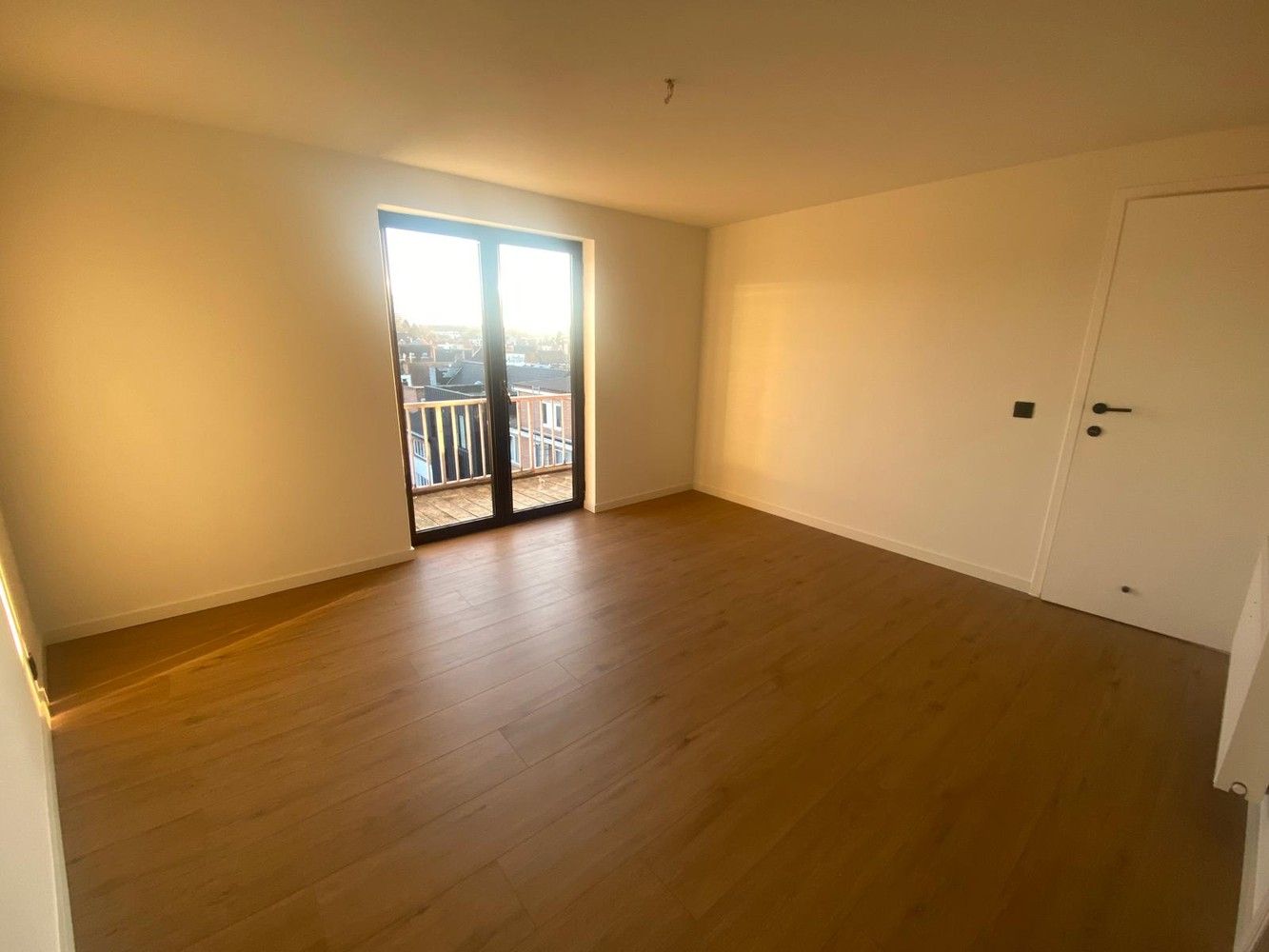 INTREKKLAAR APPARTEMENT PAL IN GENK-CENTUM foto 5