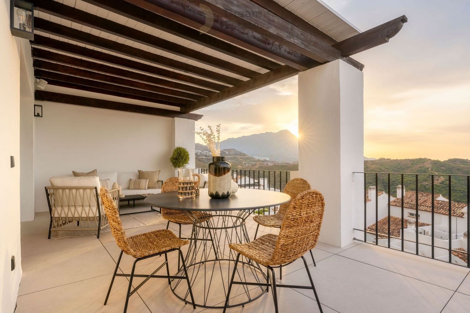 Subliem penthouse met een elegante afwerking te Altos de la Quinta, Benahavis. foto 33