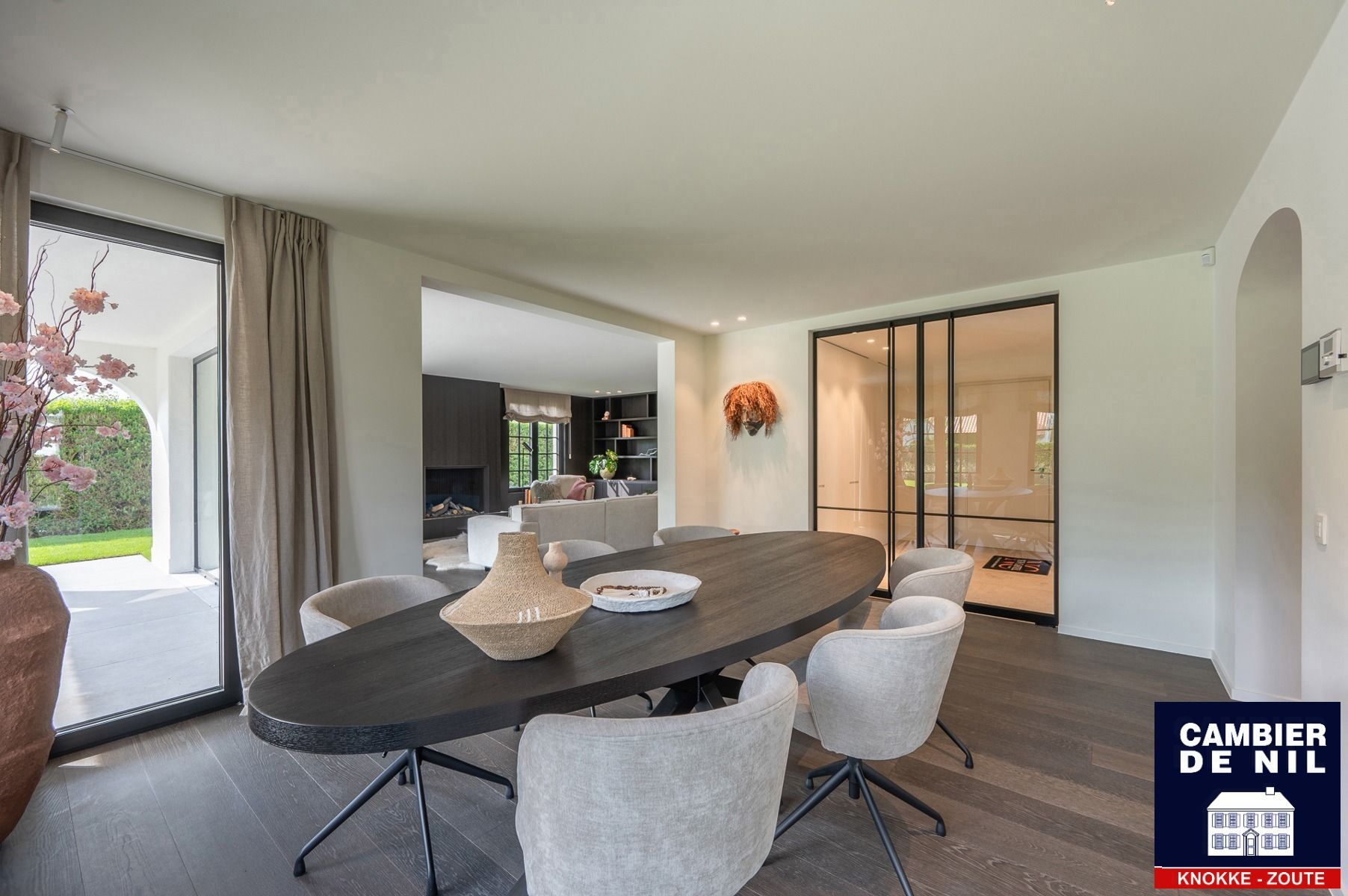 Ruime, volledig gerenoveerde villa aan de rand van het Zoute foto 7