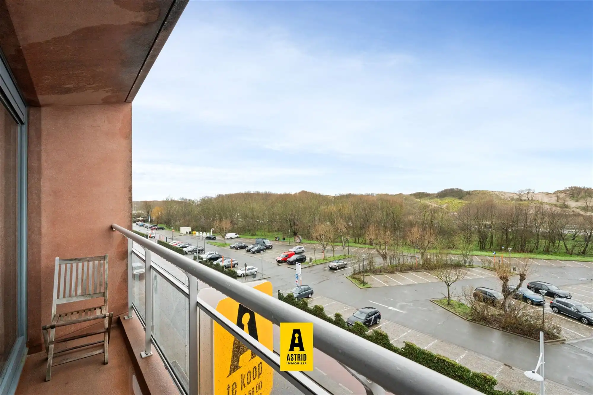 Studio met aparte slaaphoek op topligging! foto 14