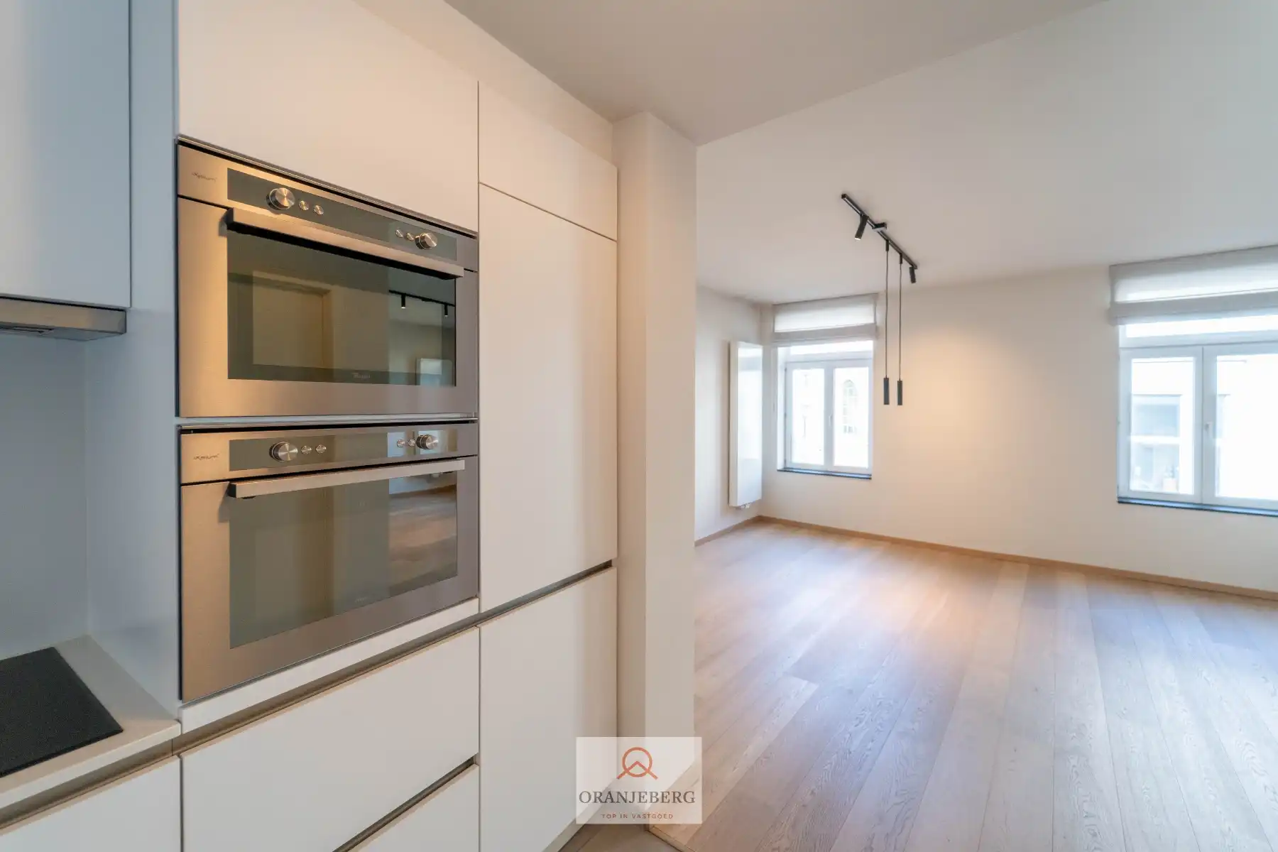 Charmant duplexappartement met terras nabij Sint-Annaplein foto 8