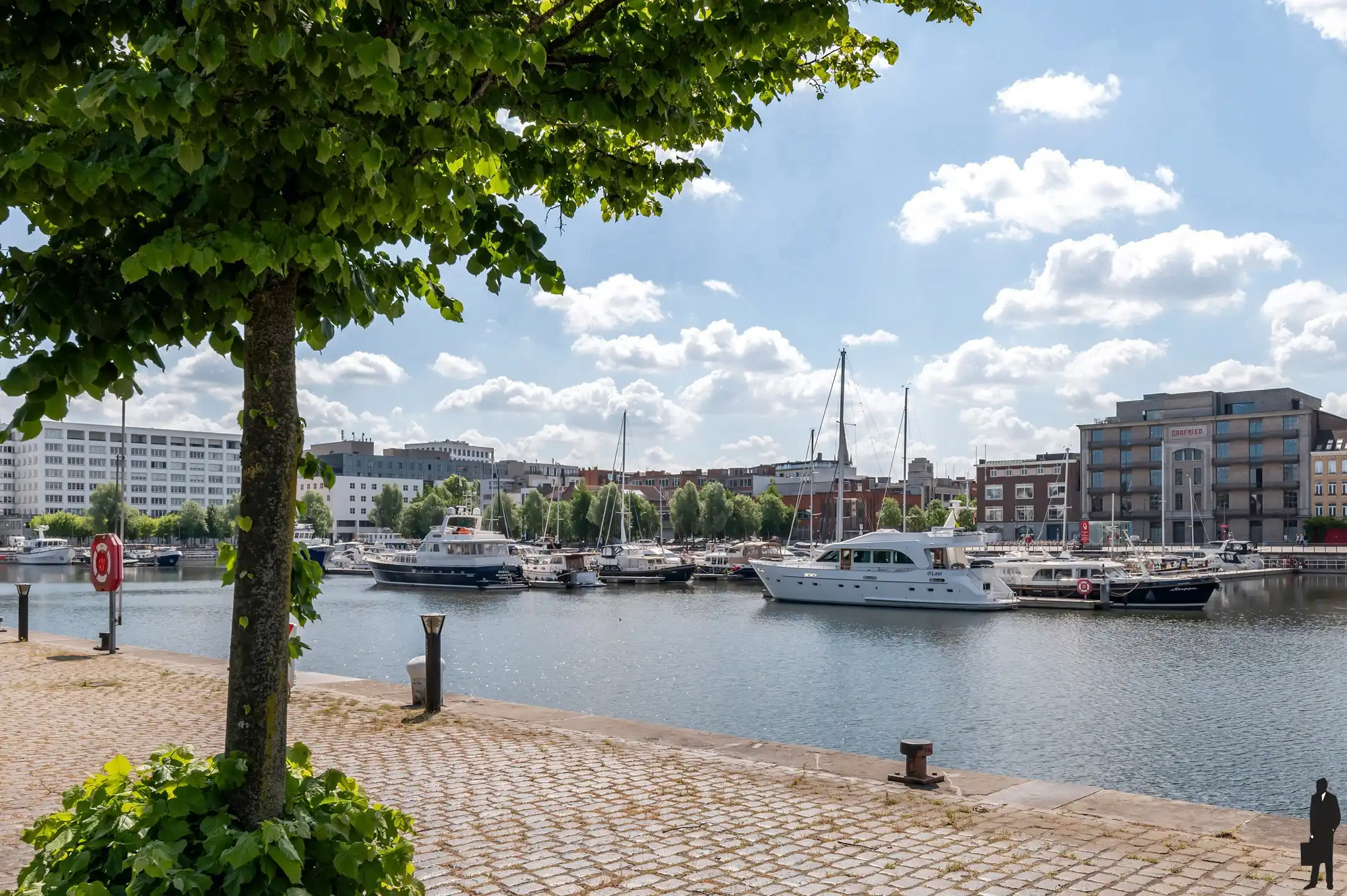 Prachtige loft in iconisch pand aan het MAS foto 22