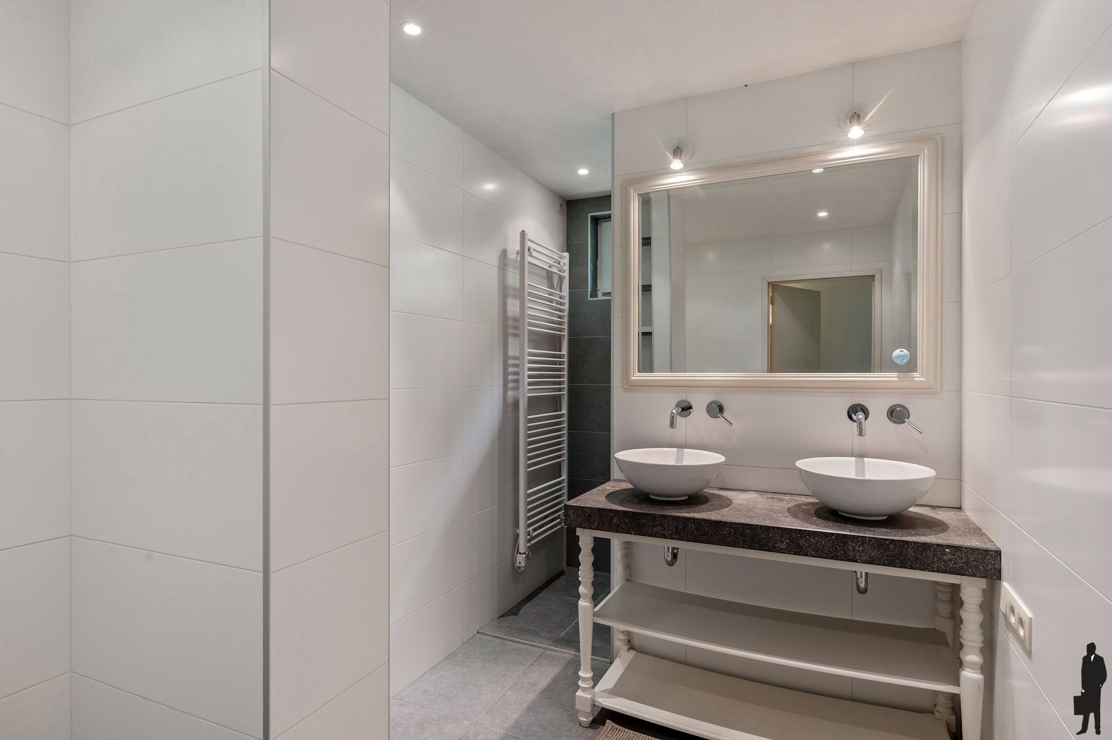 Instapklare laagbouwwoning in Europese wijk te Mol foto 10