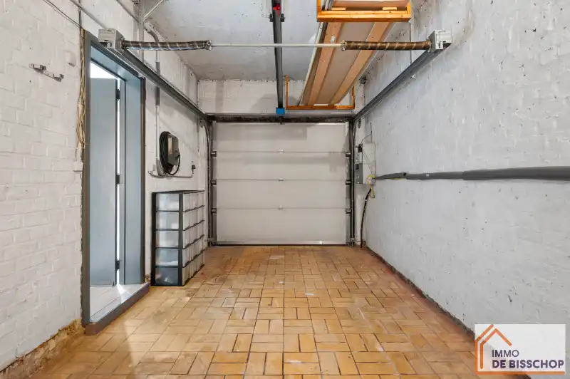 Instapklare woning met 3 slaapkamers, tuin en garage foto 14