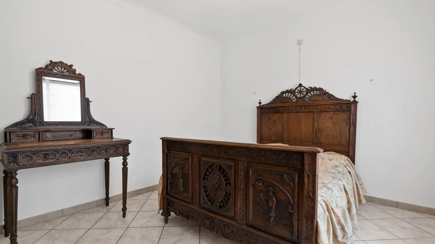 Gelijkvloerse woning met 3 slaapkamers en mooie tuin te Nieuwerkerken foto 14