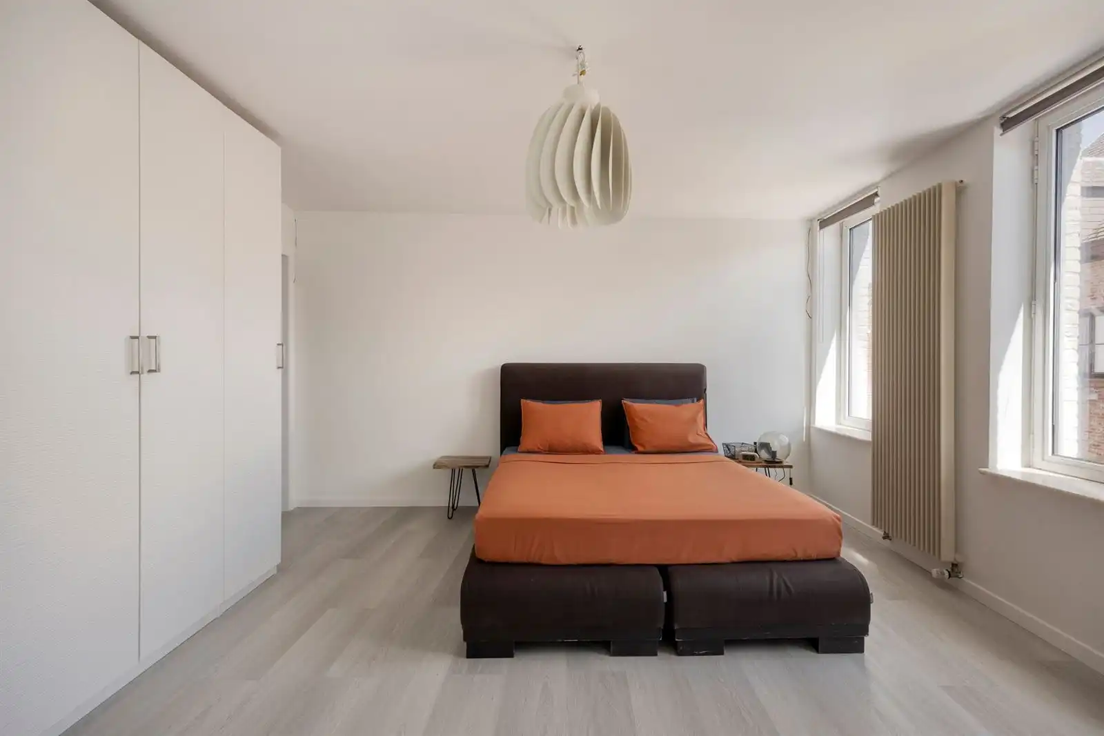 Ruime woning met 4 slaapkamers en bureau te koop foto 18