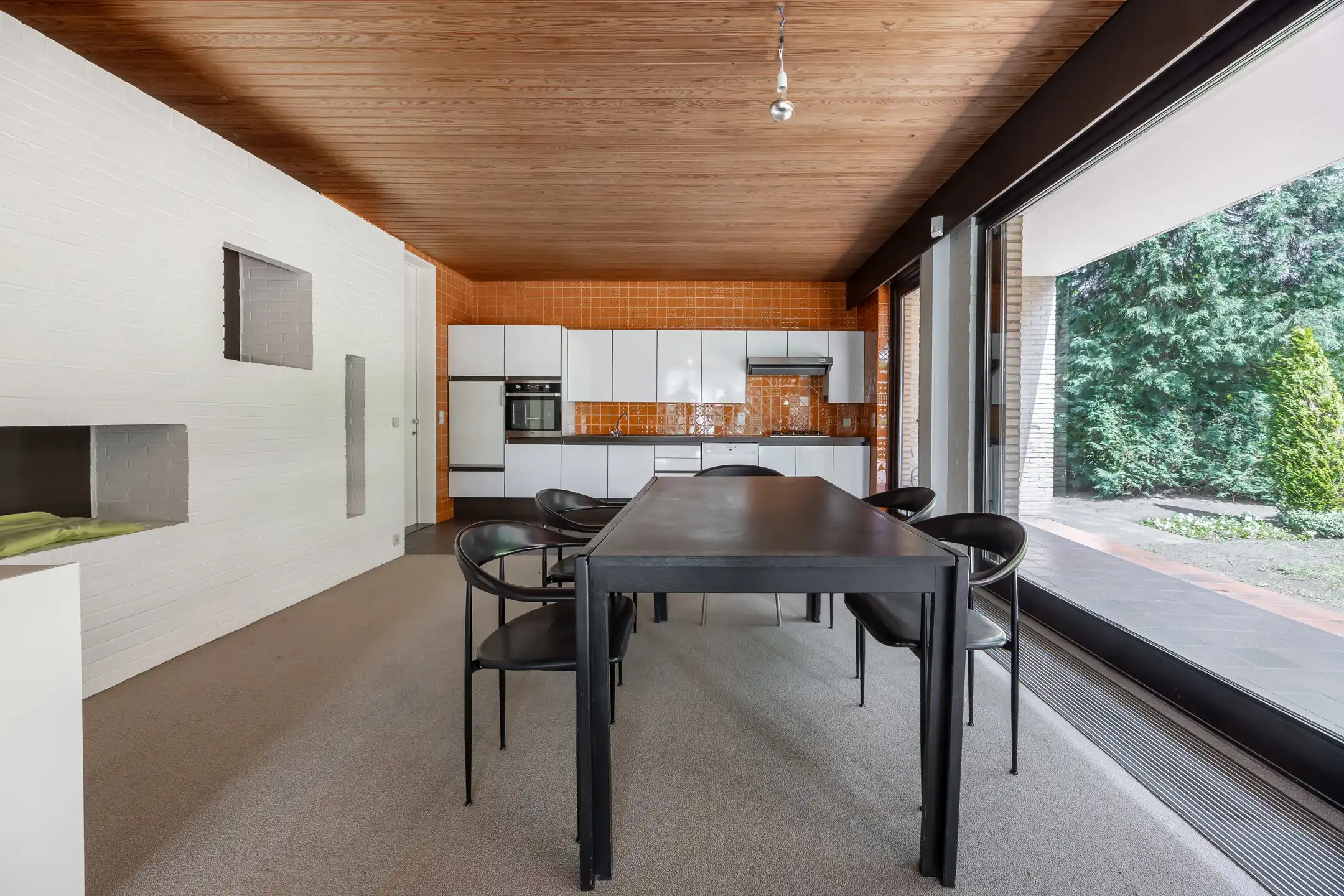 Karaktervolle villa met mooie tuin op toplocatie in Kapellen foto 8