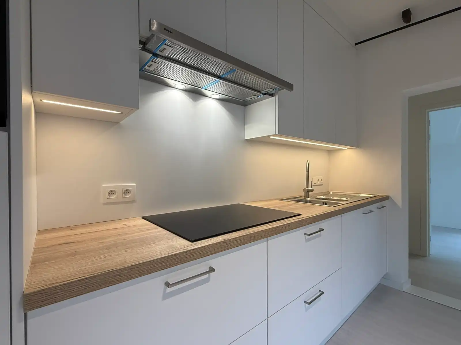 Karaktervol, volledig instapklaar appartement foto 9