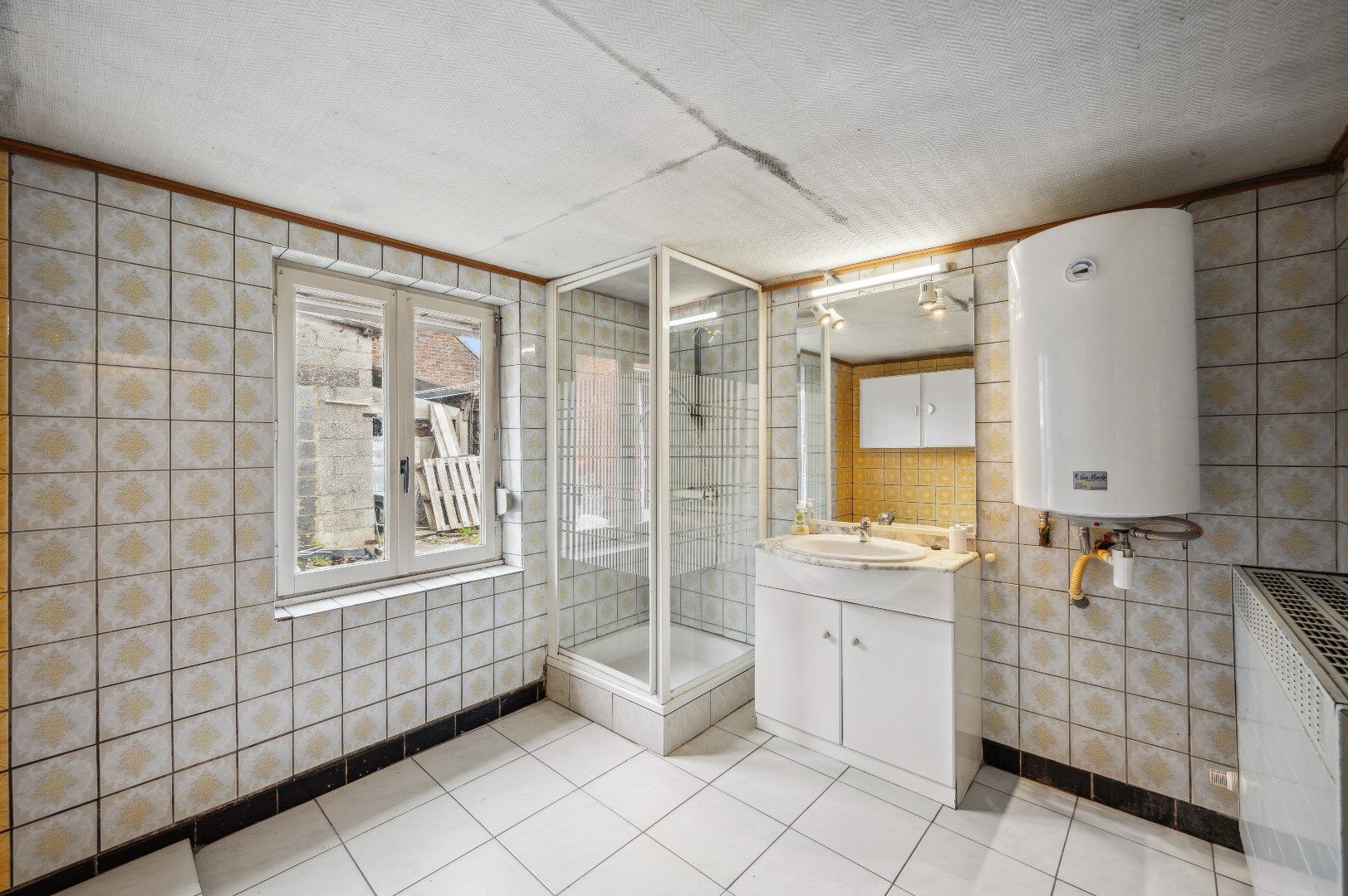 Te renoveren woning te Melkwezer foto 12