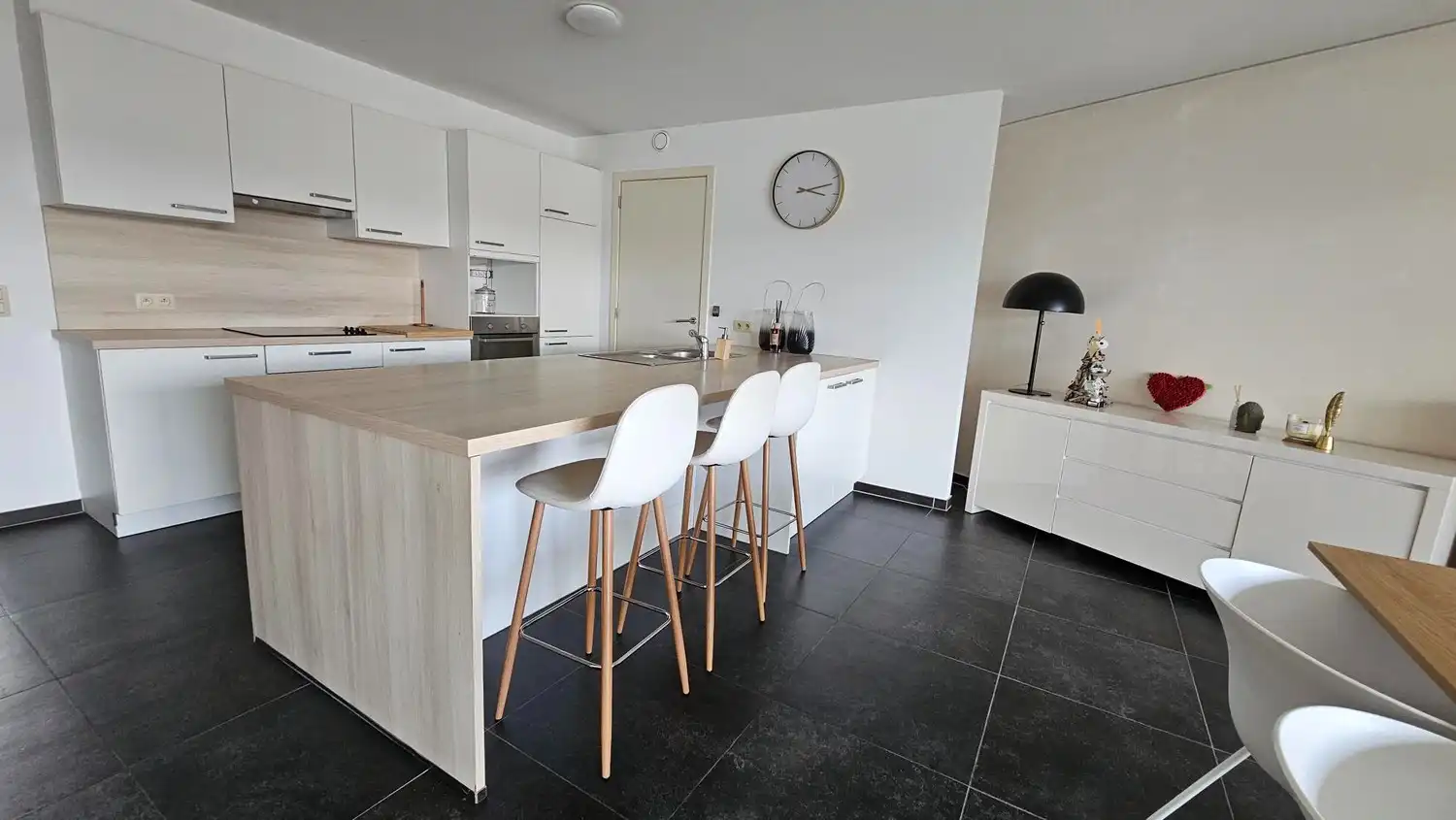 Appartement te huur foto 3