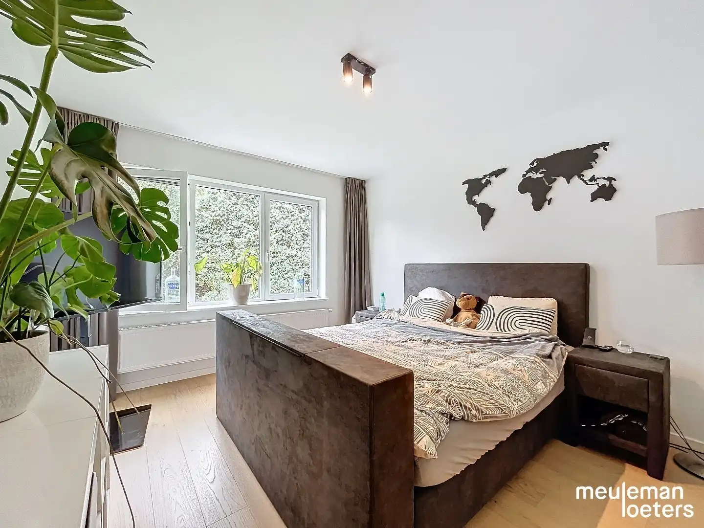 Ruim en lichtrijk tweeslaapkamer appartement  foto 13