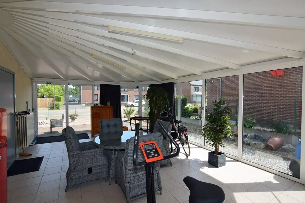 Gelijkvloers appartement met 3 slpks, veranda, tuin en garage foto 18