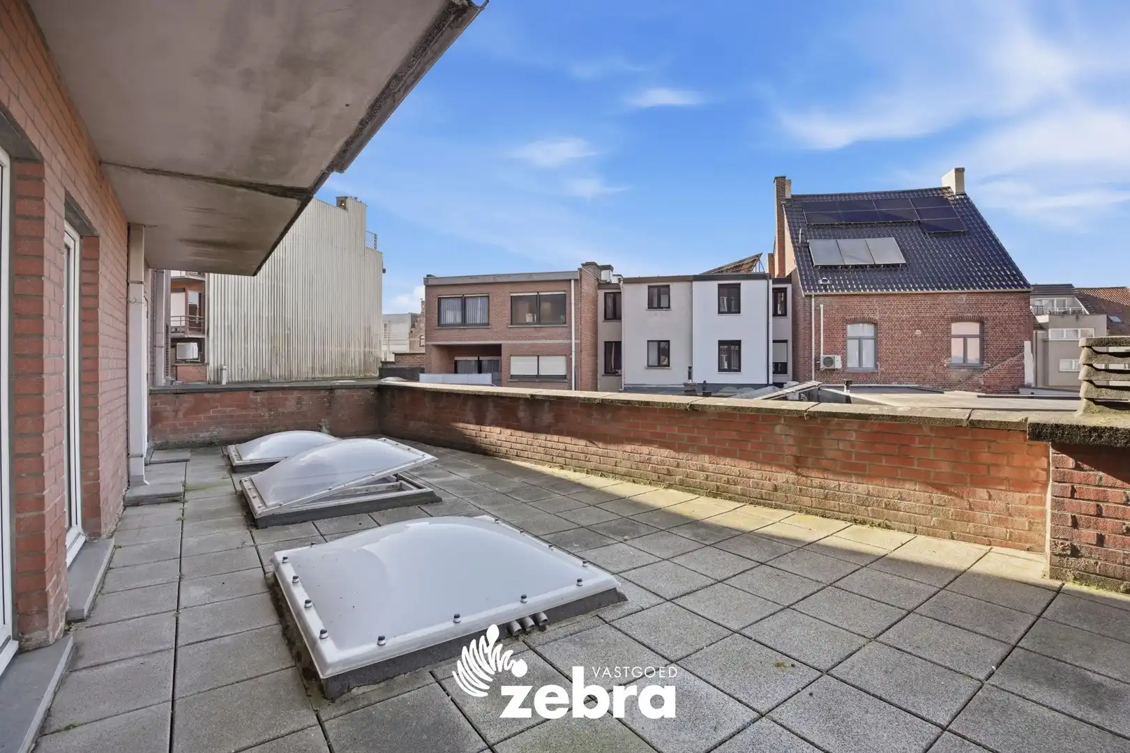 Appartement met 2 slpk en 2 terrassen in hartje Roeselare! foto 9