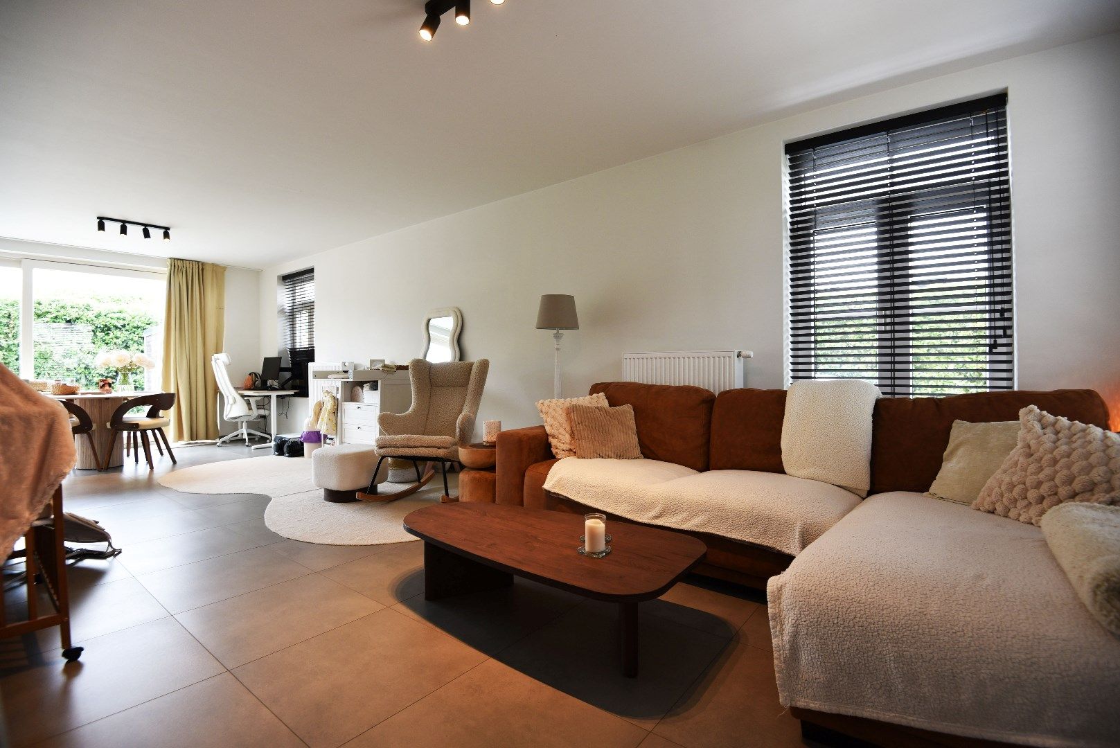 Recente woning met 3 slpks en tuin te Adegem foto 3