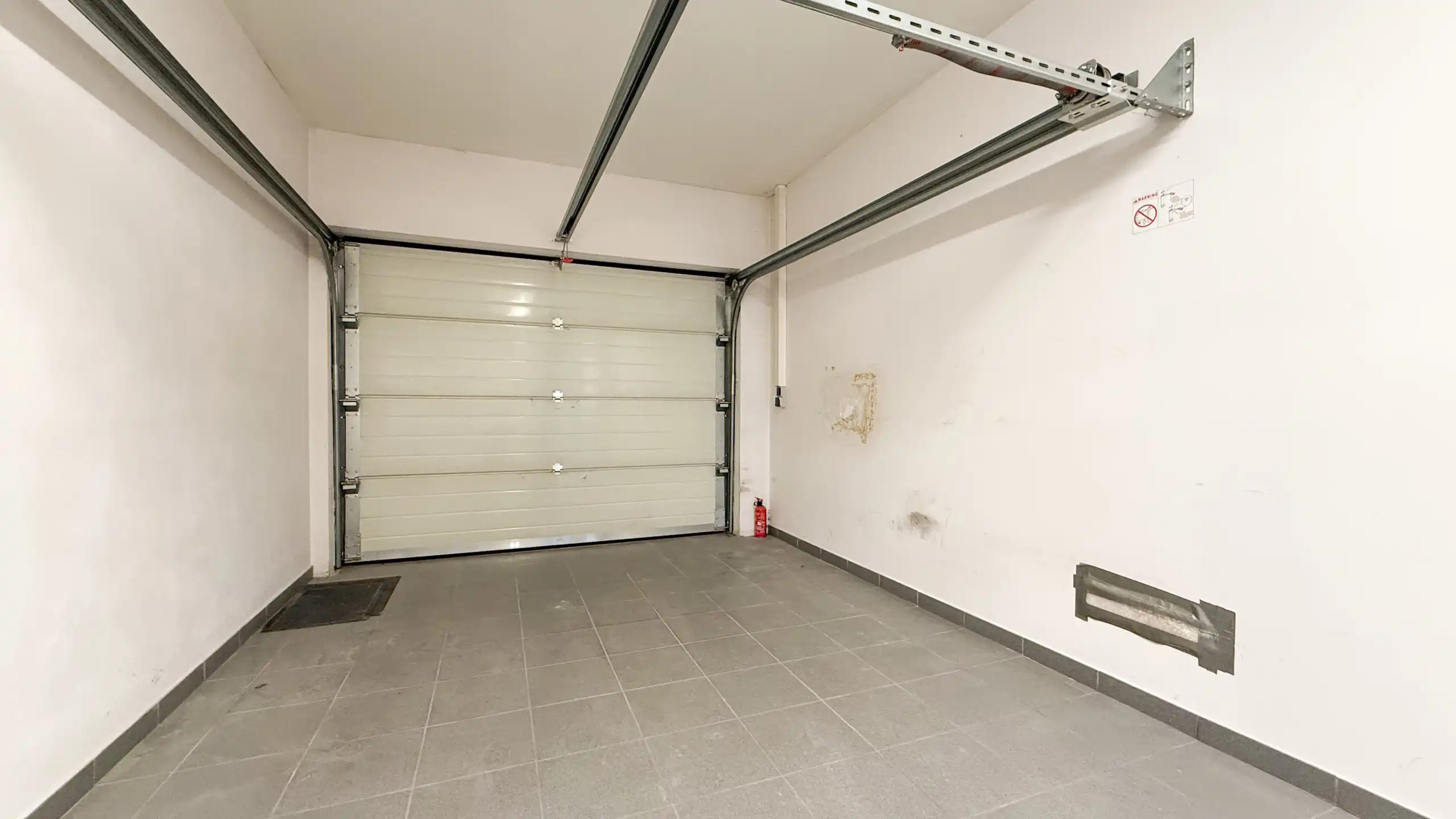 Opbrengsteigendom met Appartement en kantoorruimte! foto 40