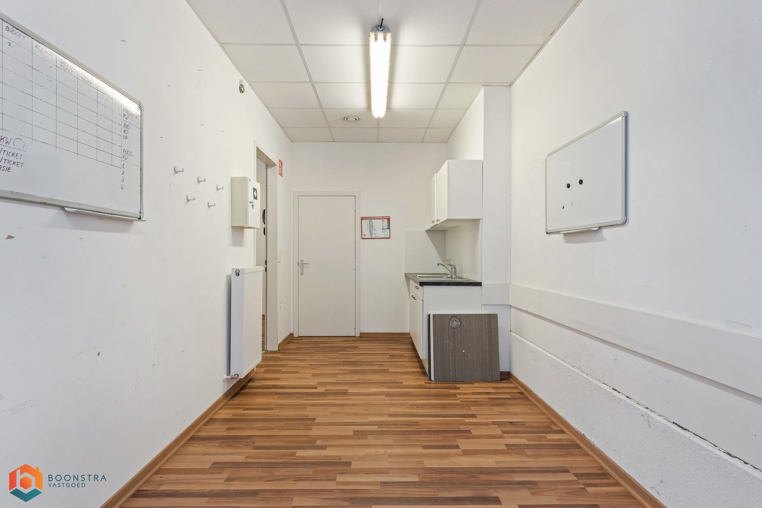 Ruim handelsgelijkvloers op een uitstekende locatie te Heist-op-den-Berg foto 21