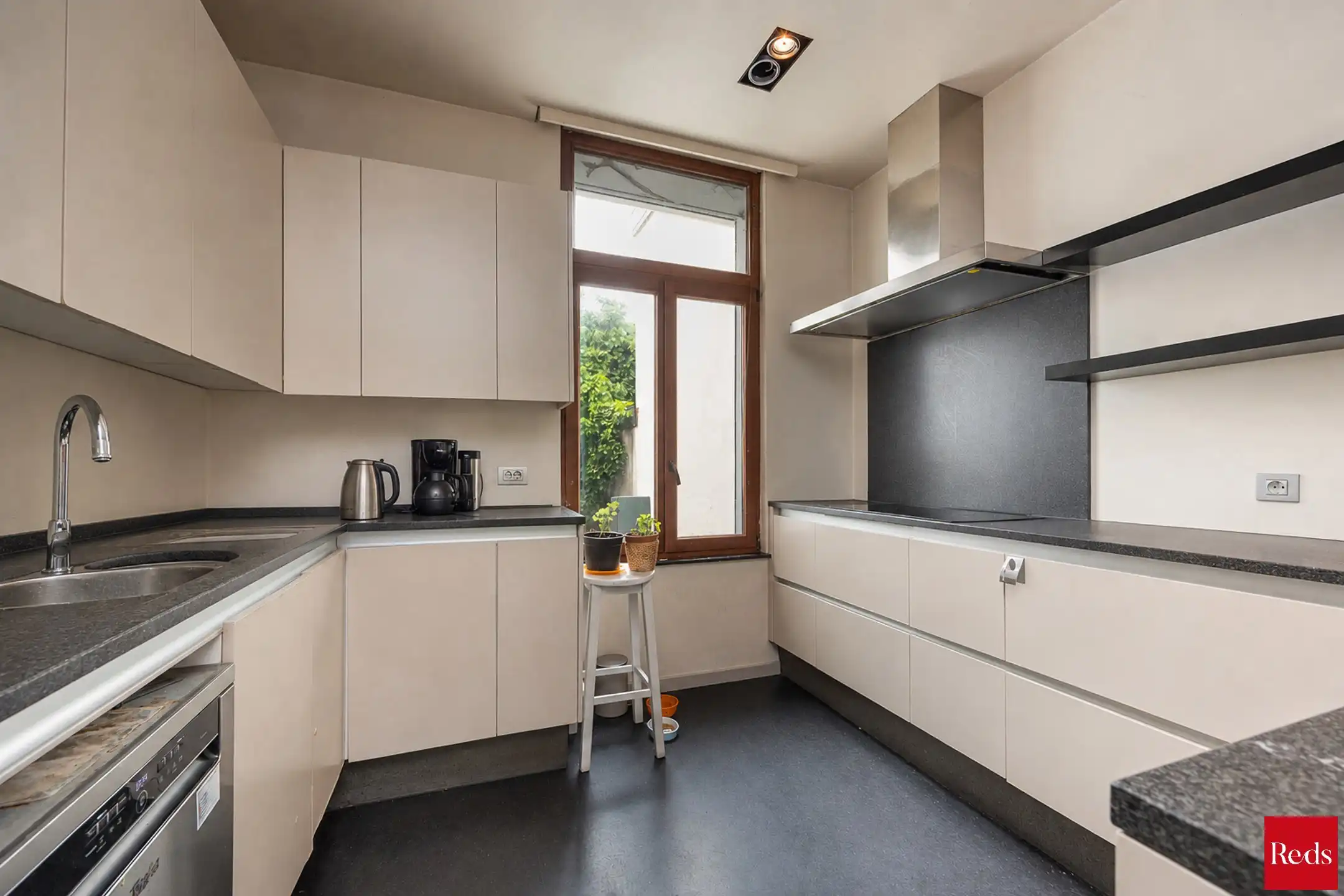 Unieke dubbelwoning in het bruisende Borgerhout foto 7