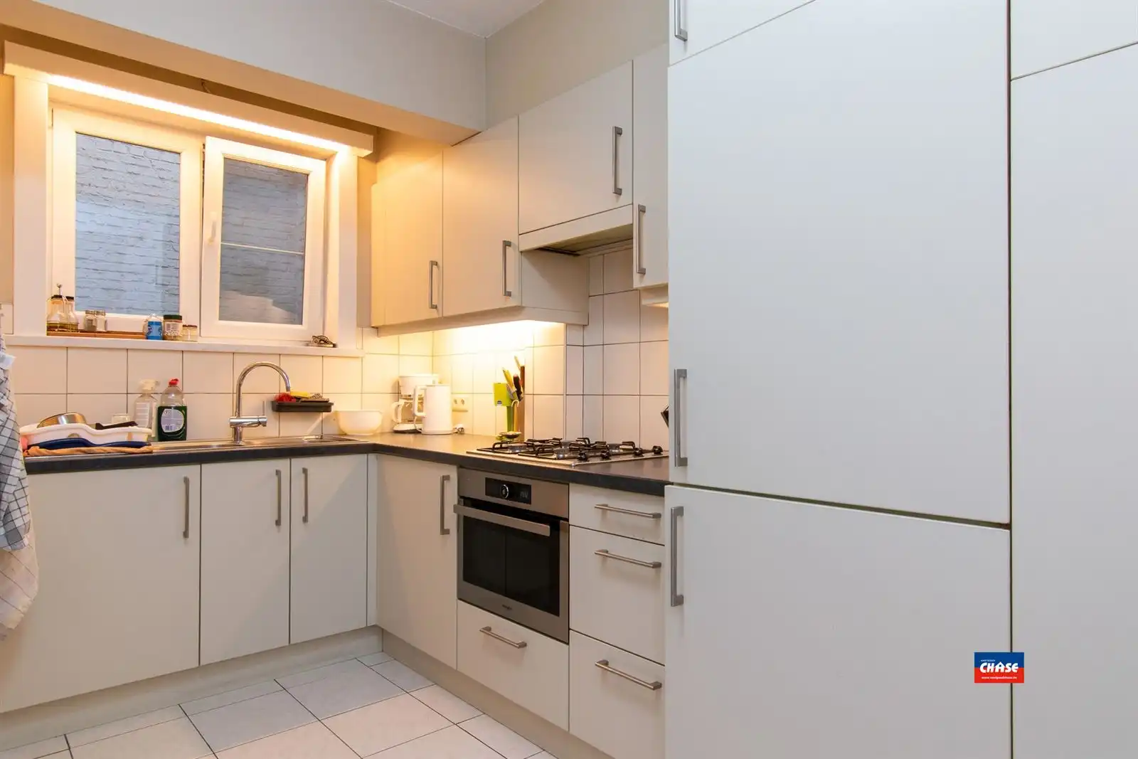 Instapklaar appartement met 2 slaapkamers foto 4