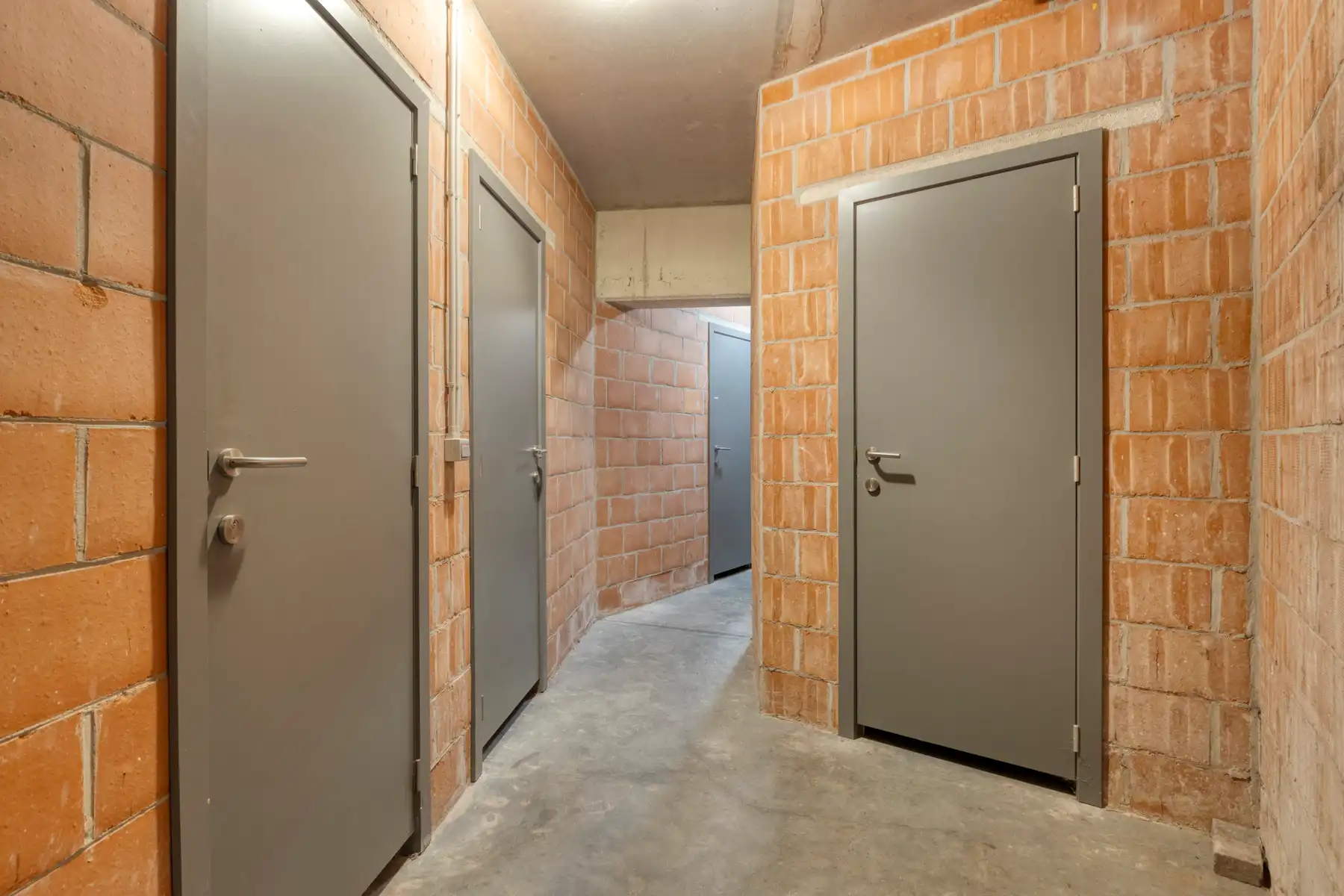 Ruim gelijkvloers appartement met terras in Aalst foto 12