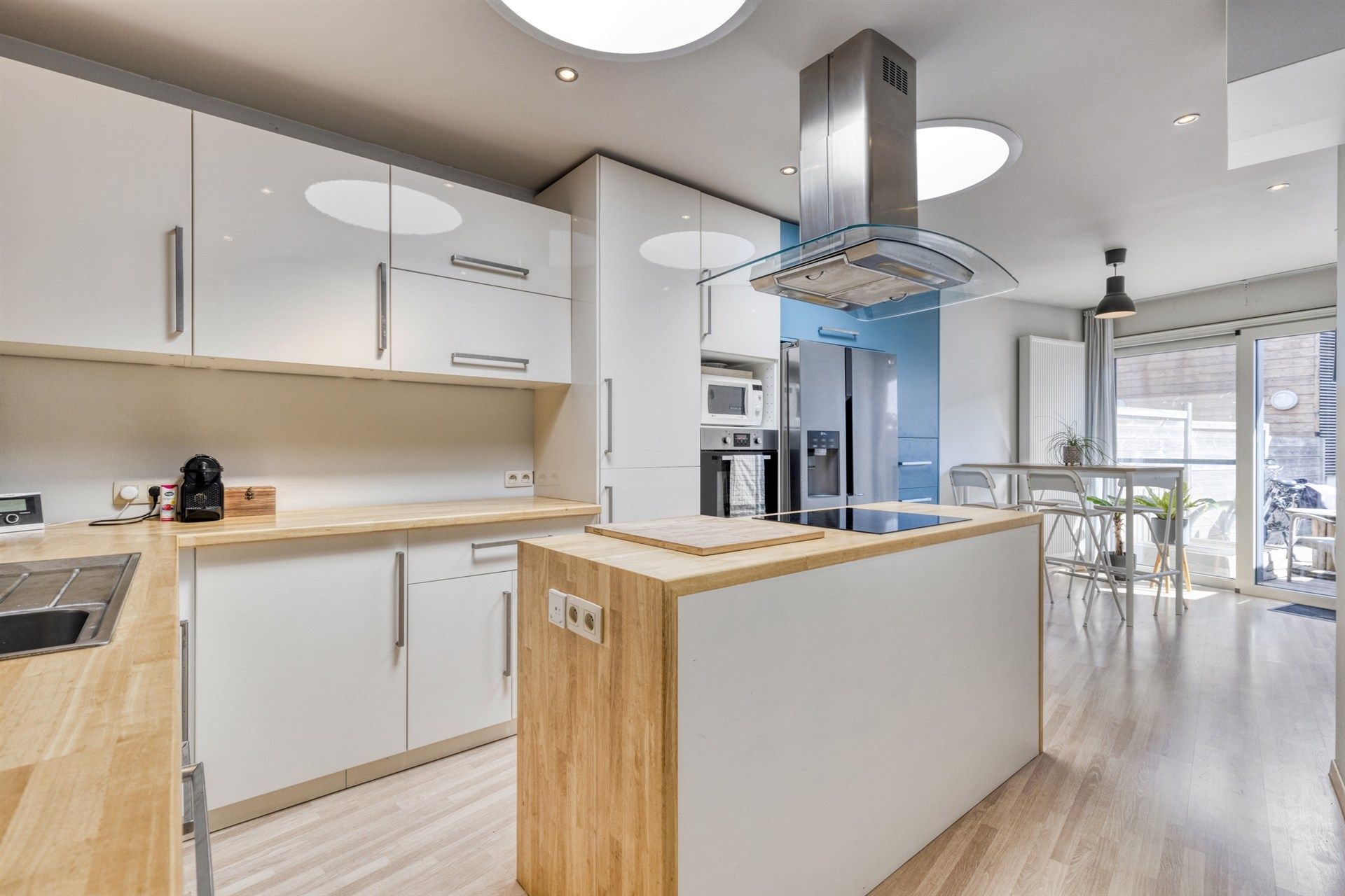 Charmante, energiezuinige woning in hartje Wetteren! foto 7