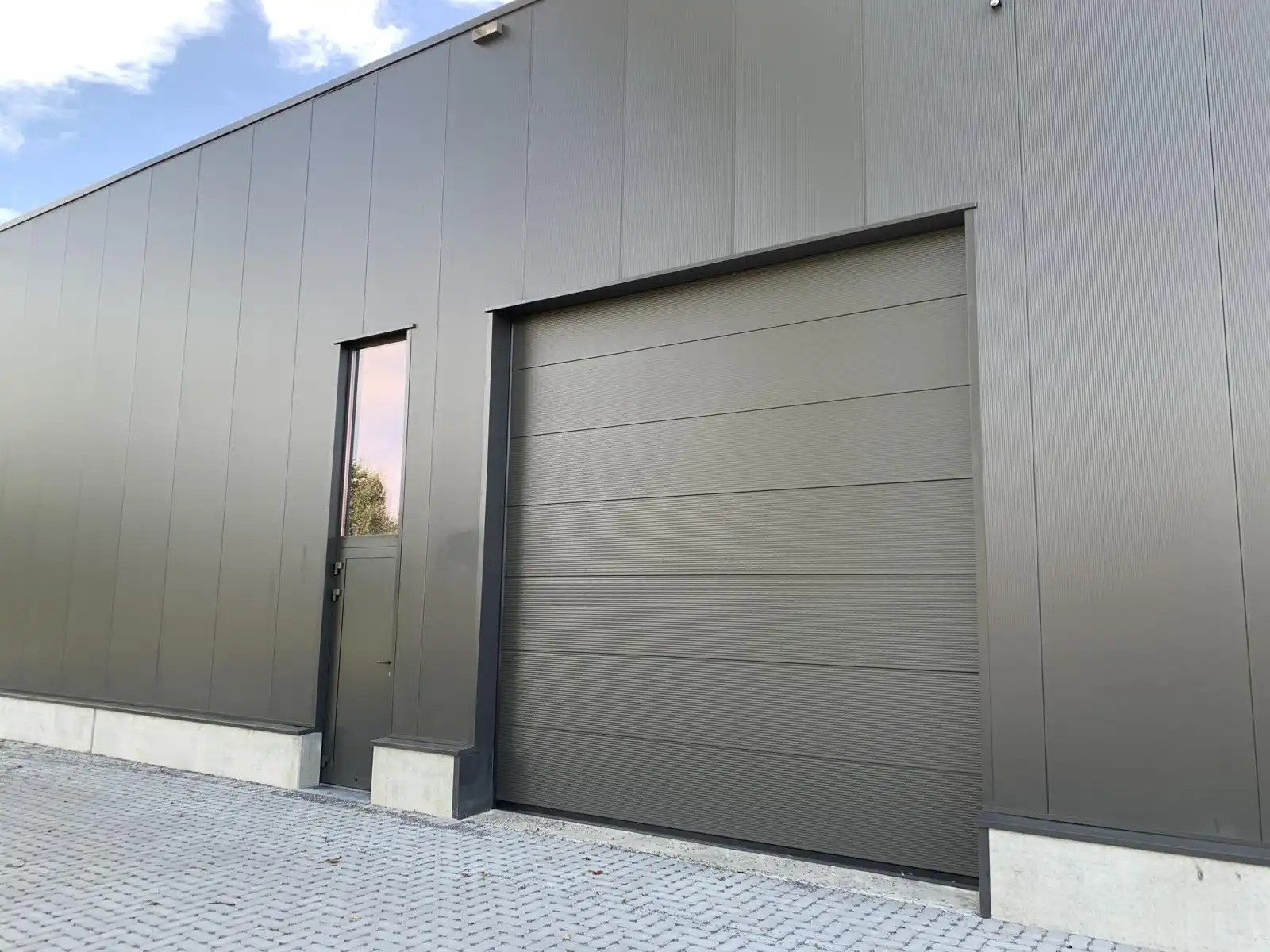 Bedrijfsvastgoed te huur foto 2