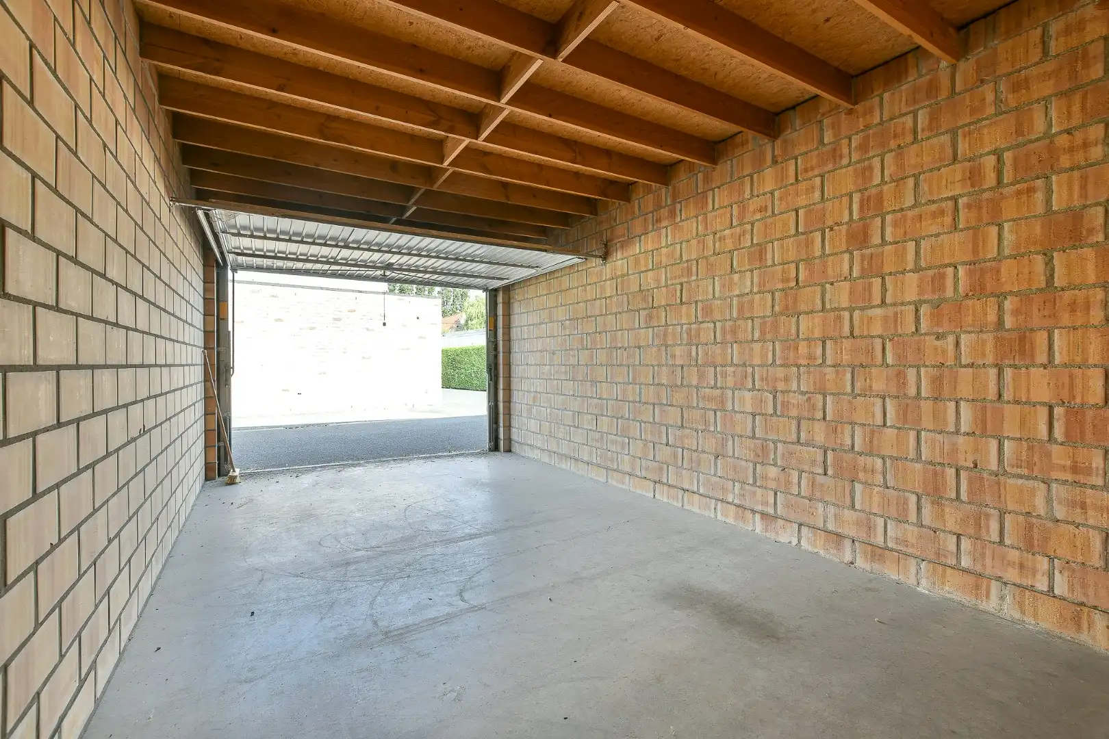 Garagebox te koop in centrum De Haan  foto 4