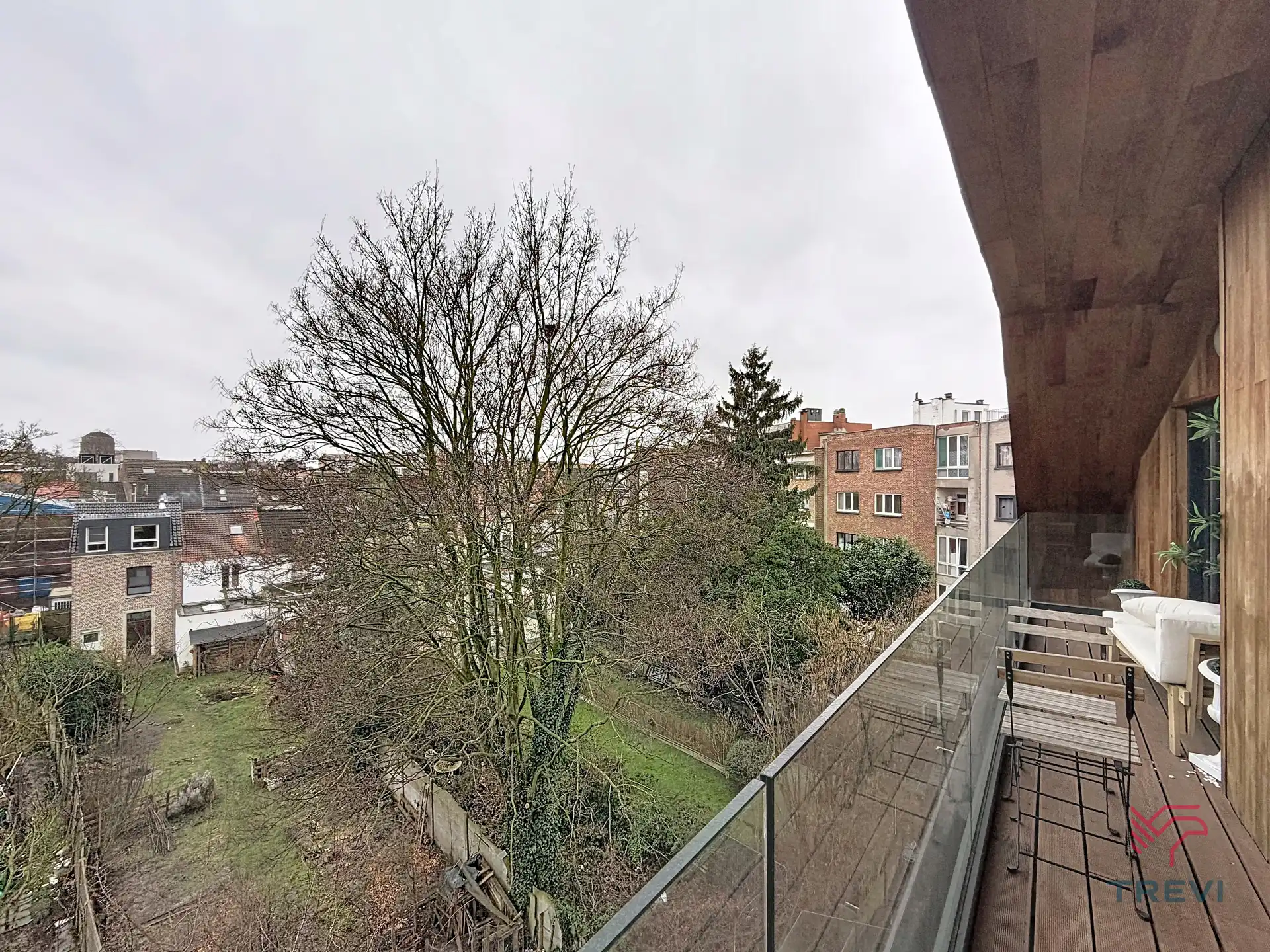 3 kamerappartement in een recent gebouw  foto 6