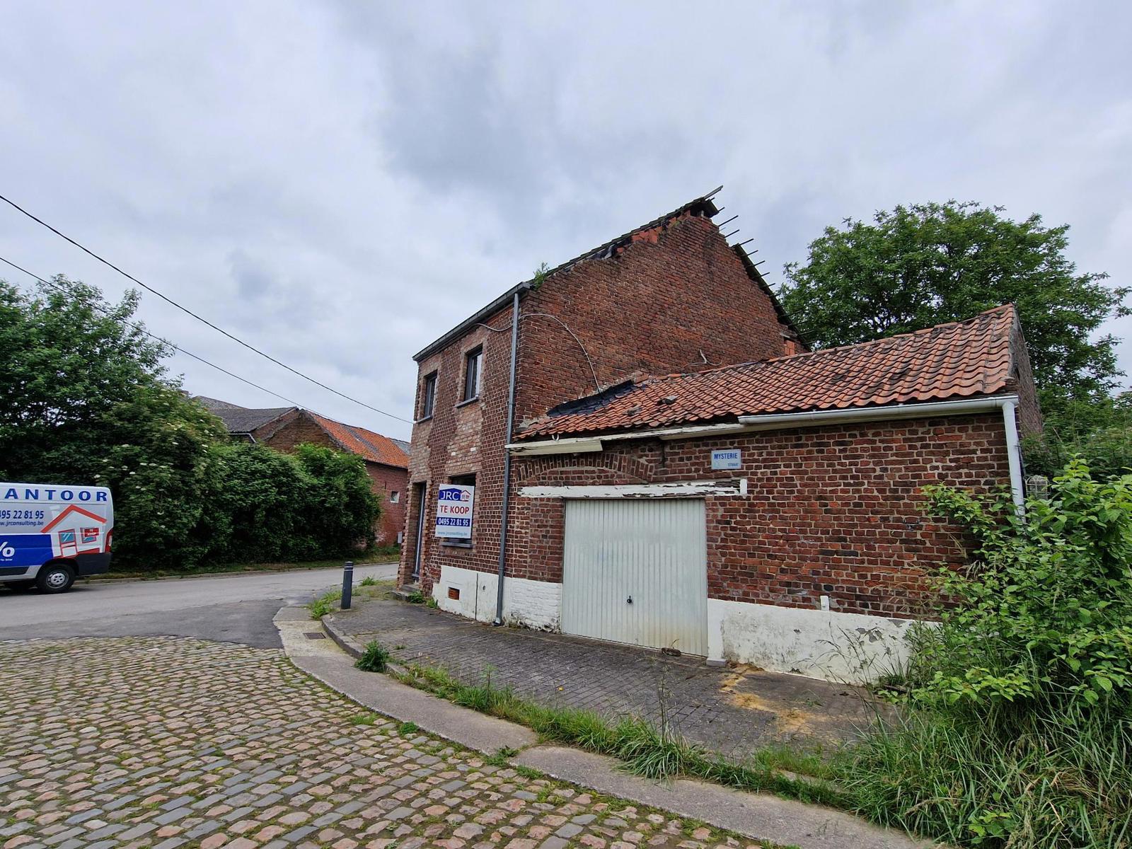 Af te werken woning 2 tot 3 slpks en garage te Goetsenhoven (Tienen) foto 3