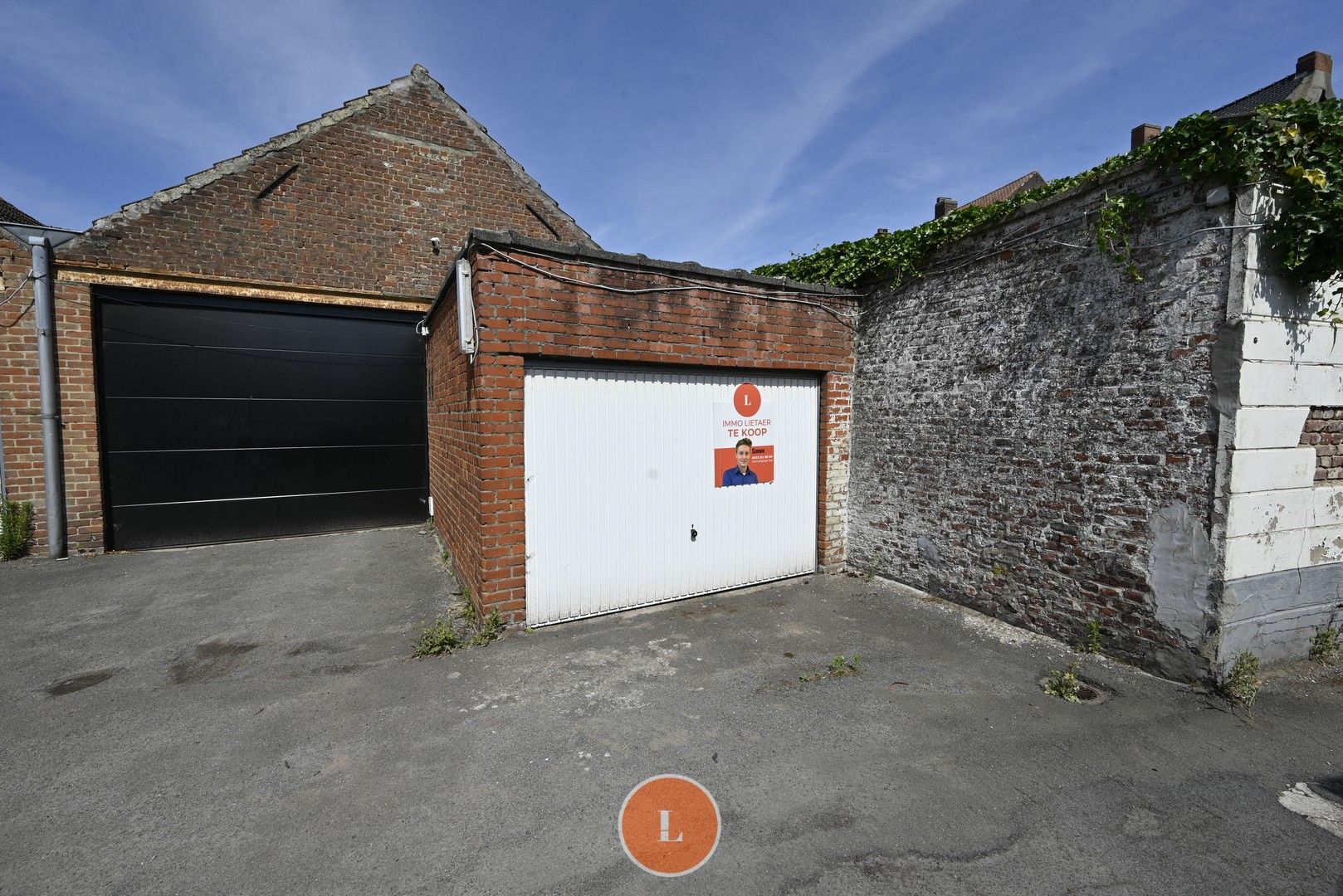 Garage te koop in Menen foto {{pictureIndex}}
