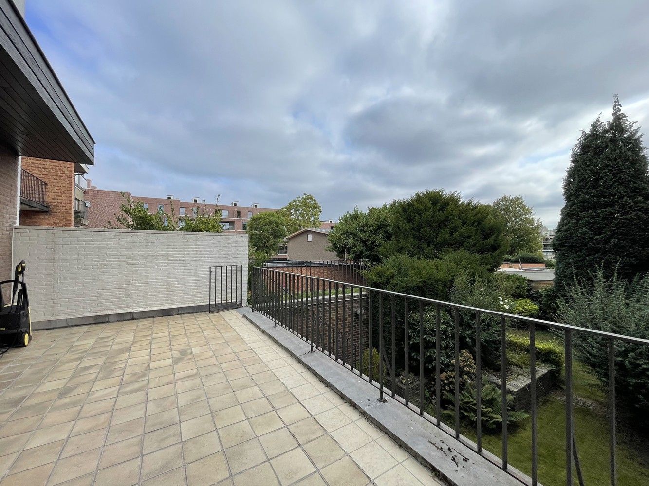 Verrassend ruime bel-étage woning vlakbij de kleine ring rond Hasselt foto 10