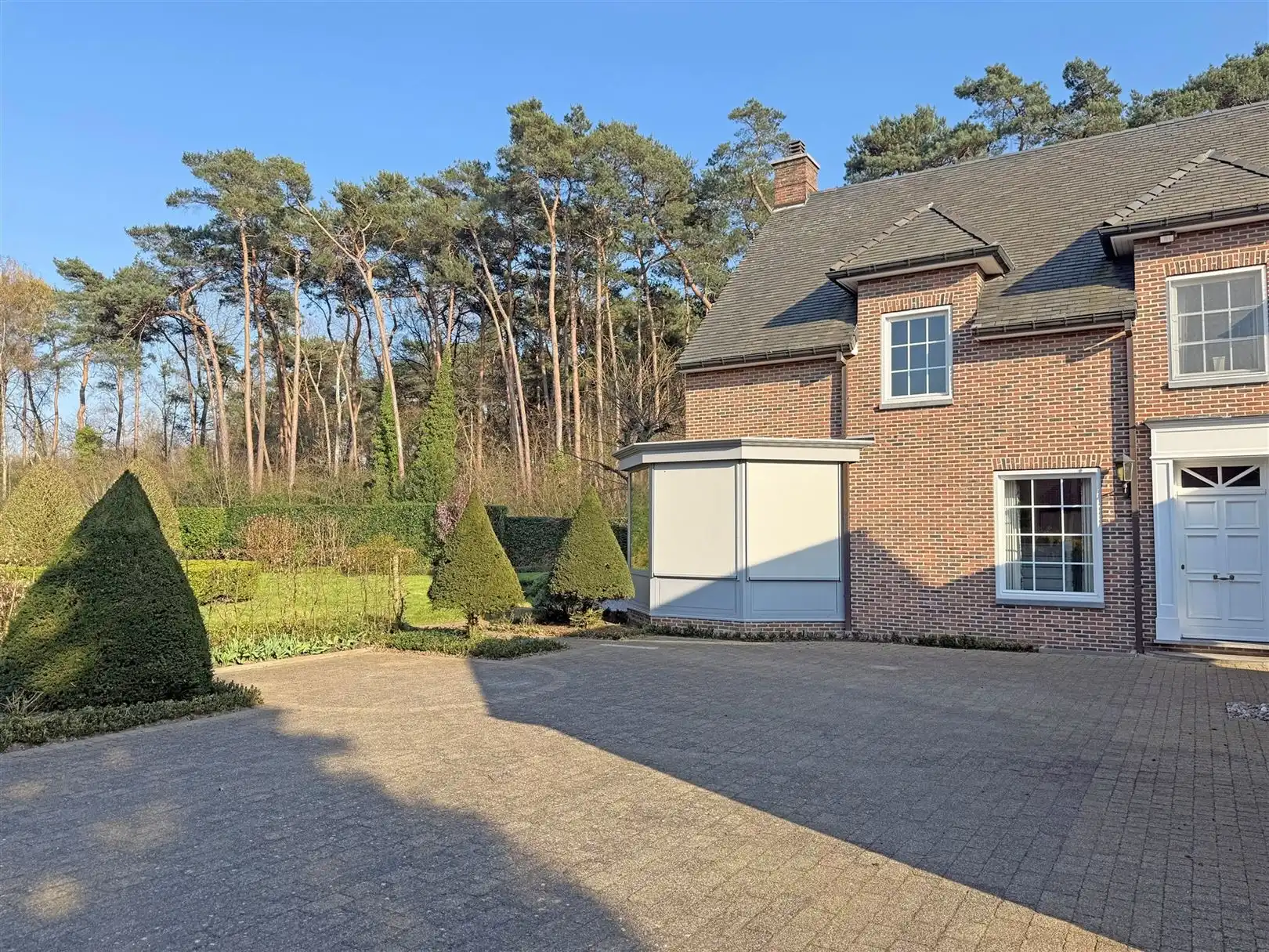 Tijdloze residentiële villa in doodlopende straat foto 24