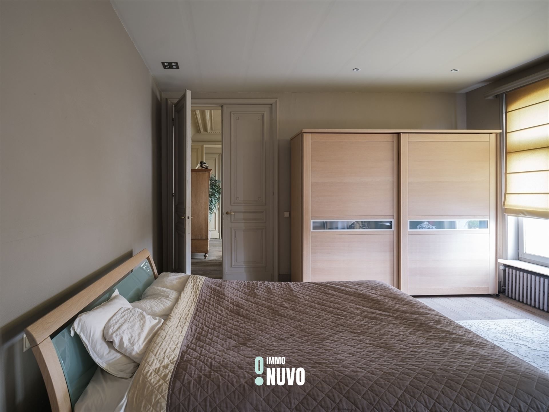 Exclusief herenhuis met handelspand op toplocatie te Aalst foto 15