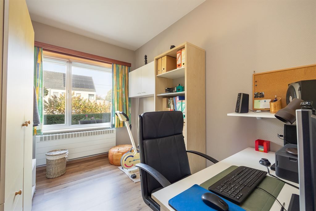 Bungalowwoning op mooi perceel foto 15