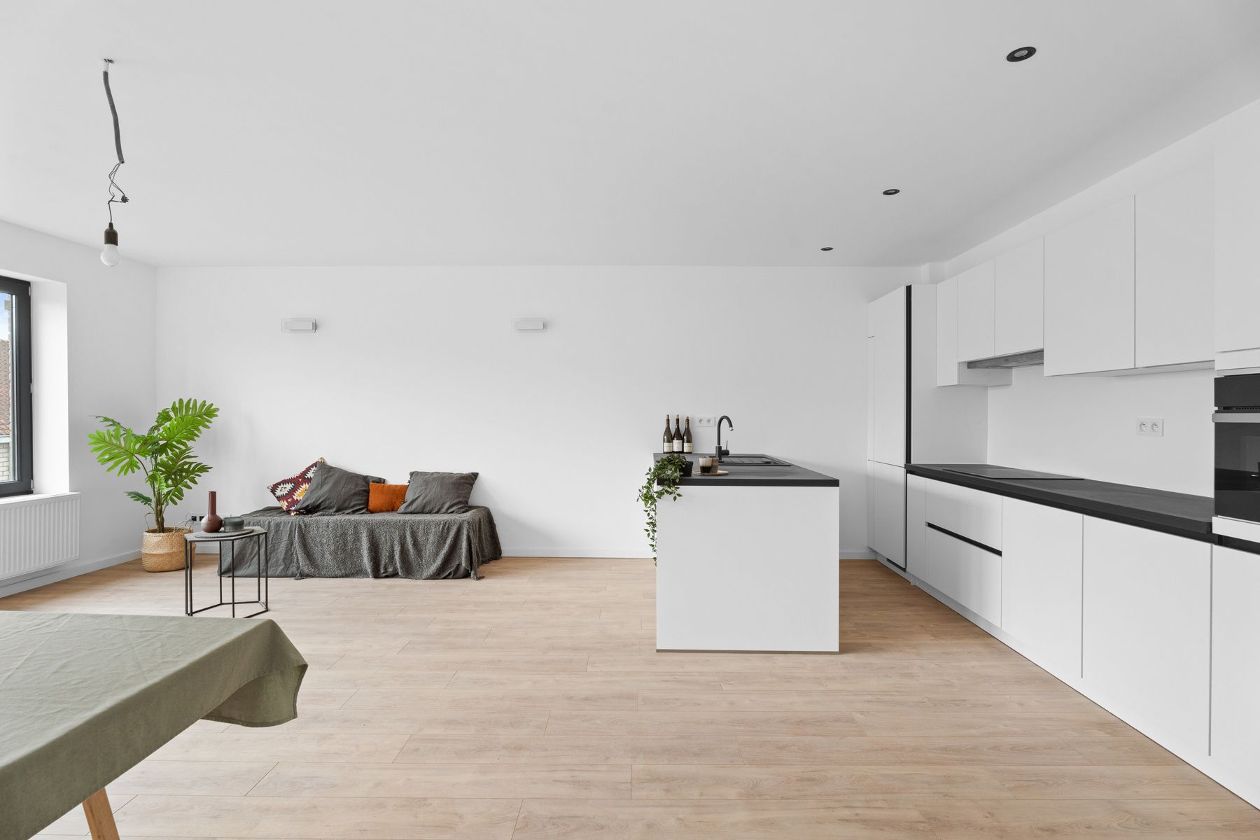 NIEUWBOUW: 2 slaapkamerappartement in kleine residentie foto 8