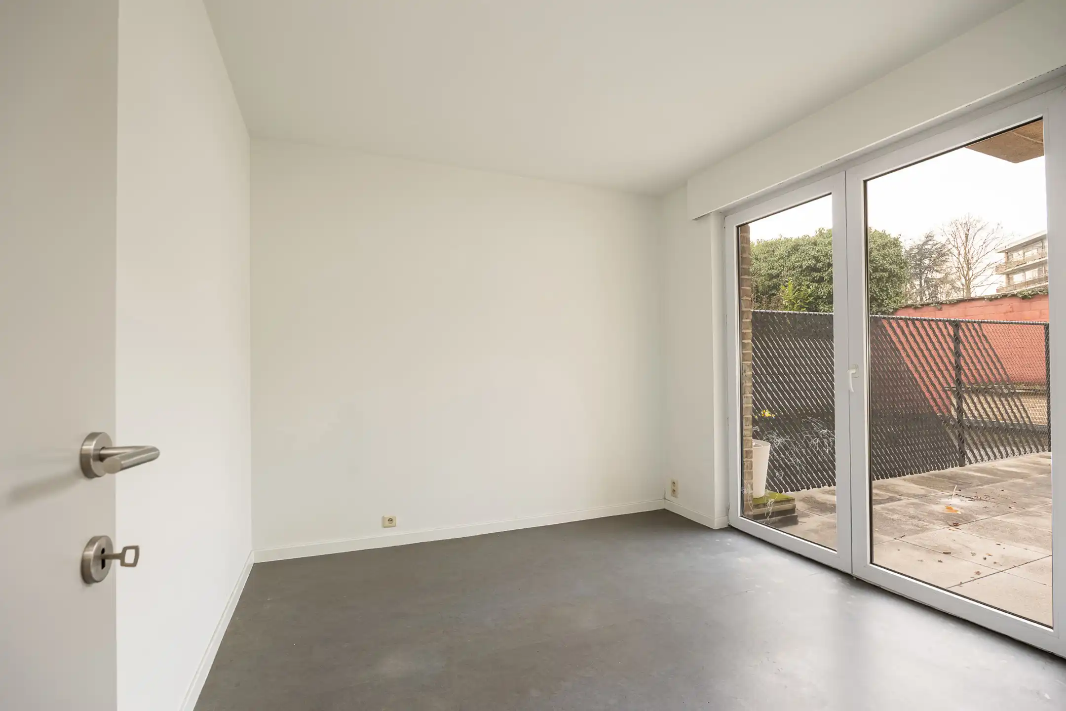 Gelijkvloers appartement met uniek terras op toplocatie foto 12
