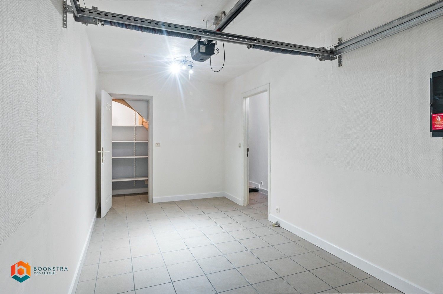 Instapklare rijwoning in centrum Heist foto 15