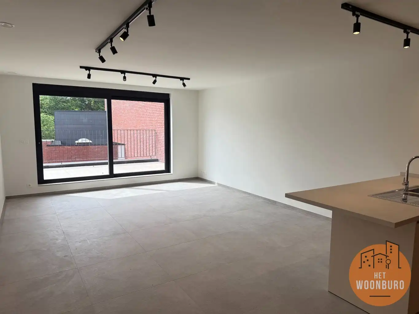 Nieuwbouw appartement met 2 slpks, terras en 2 staanplaatsen foto 5