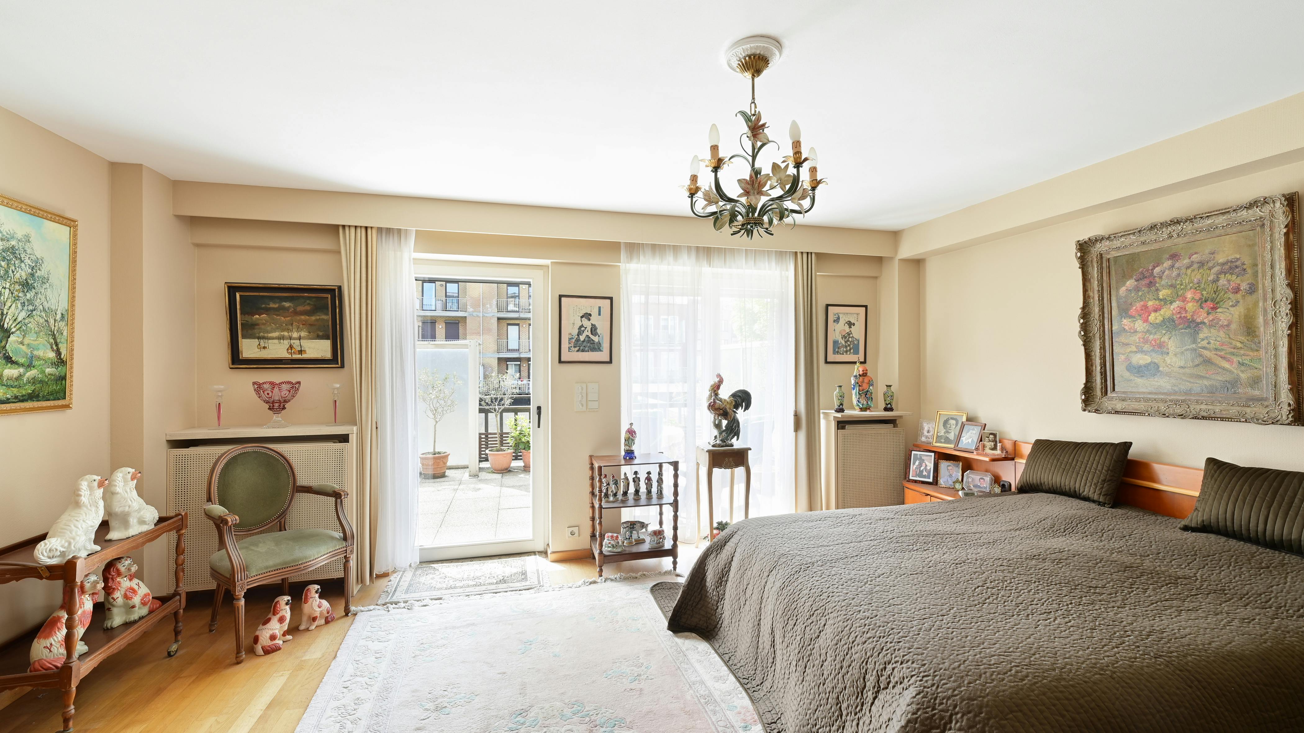 Zeer ruim appartement te koop in het centrum van Knokke foto 7