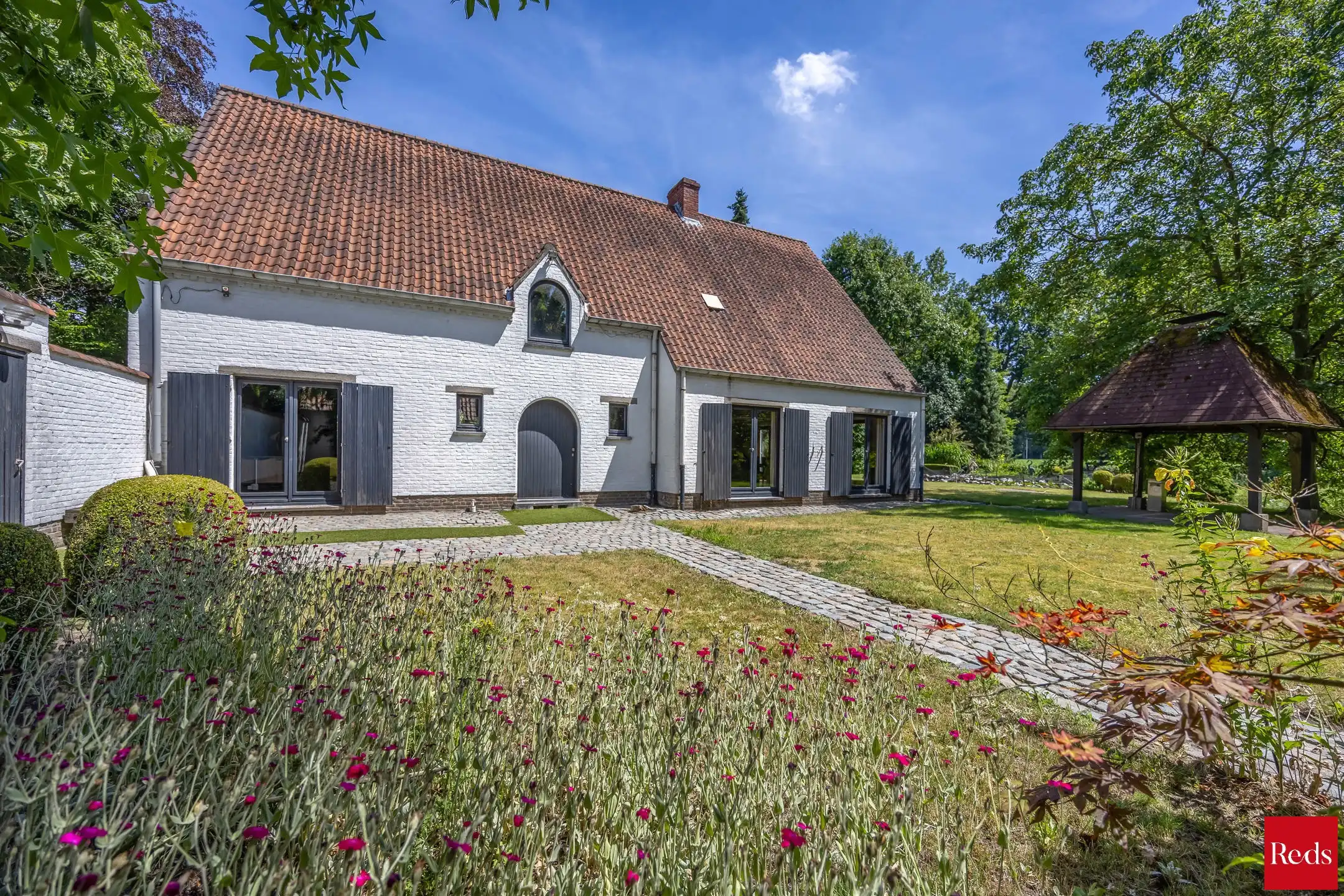 Te renoveren villa op toplocatie foto 3