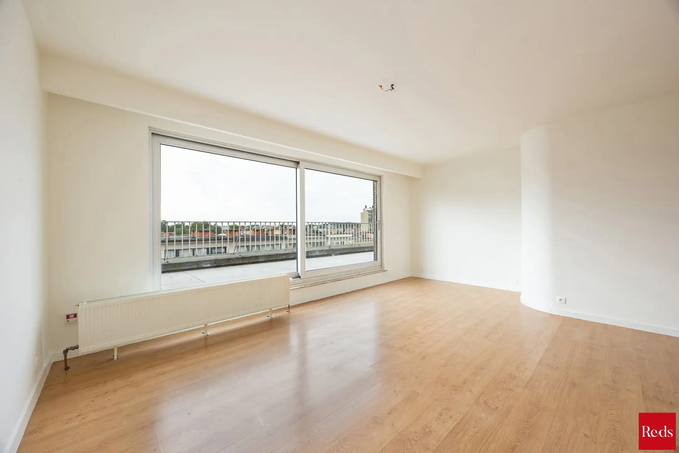 Volledig gerenoveerd appartement in een kleinschalig gebouw foto 3