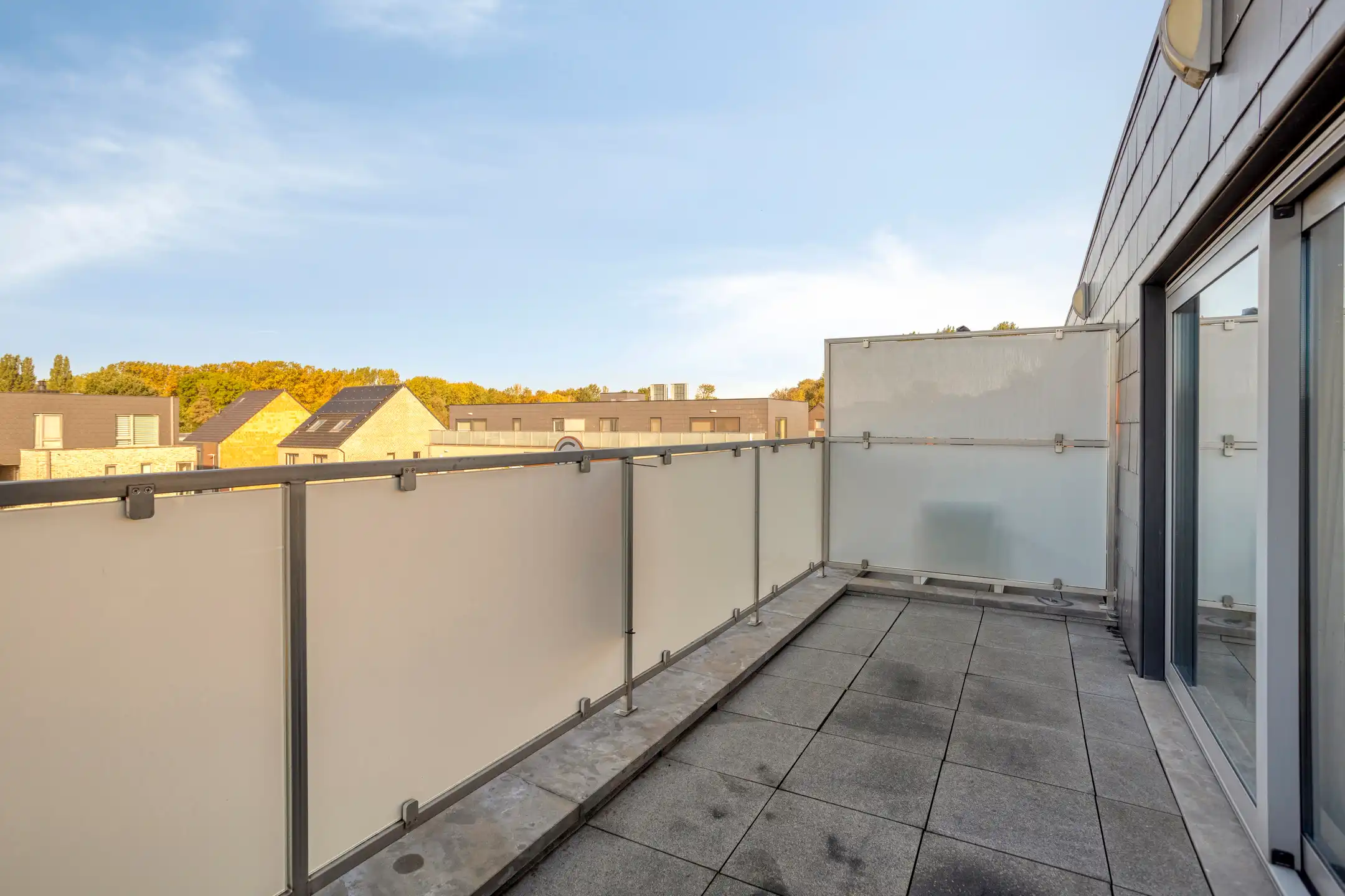 Recent 2 slaapkamer appartement met 3 terrassen in Wezemaal foto 17