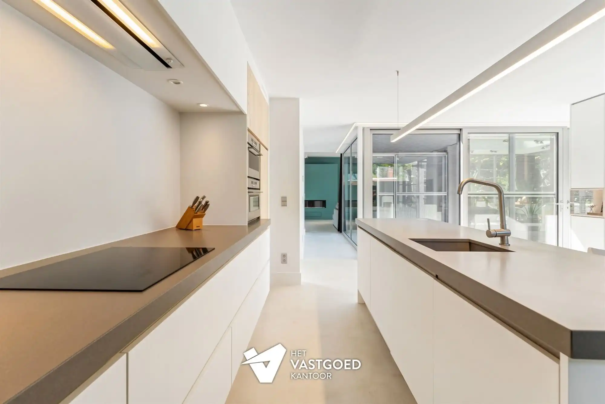 RECENTE WONING MET KWALITATIEVE AFWERKING OP TOP-LIGGING foto 11