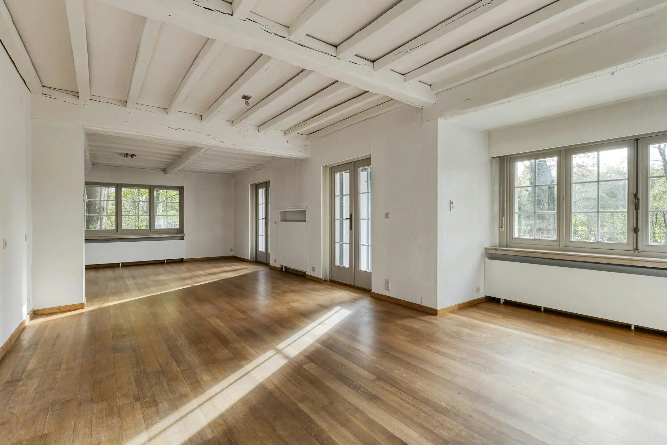 Charmant huis te koop in Putte-Kapellen met grote tuin foto 5