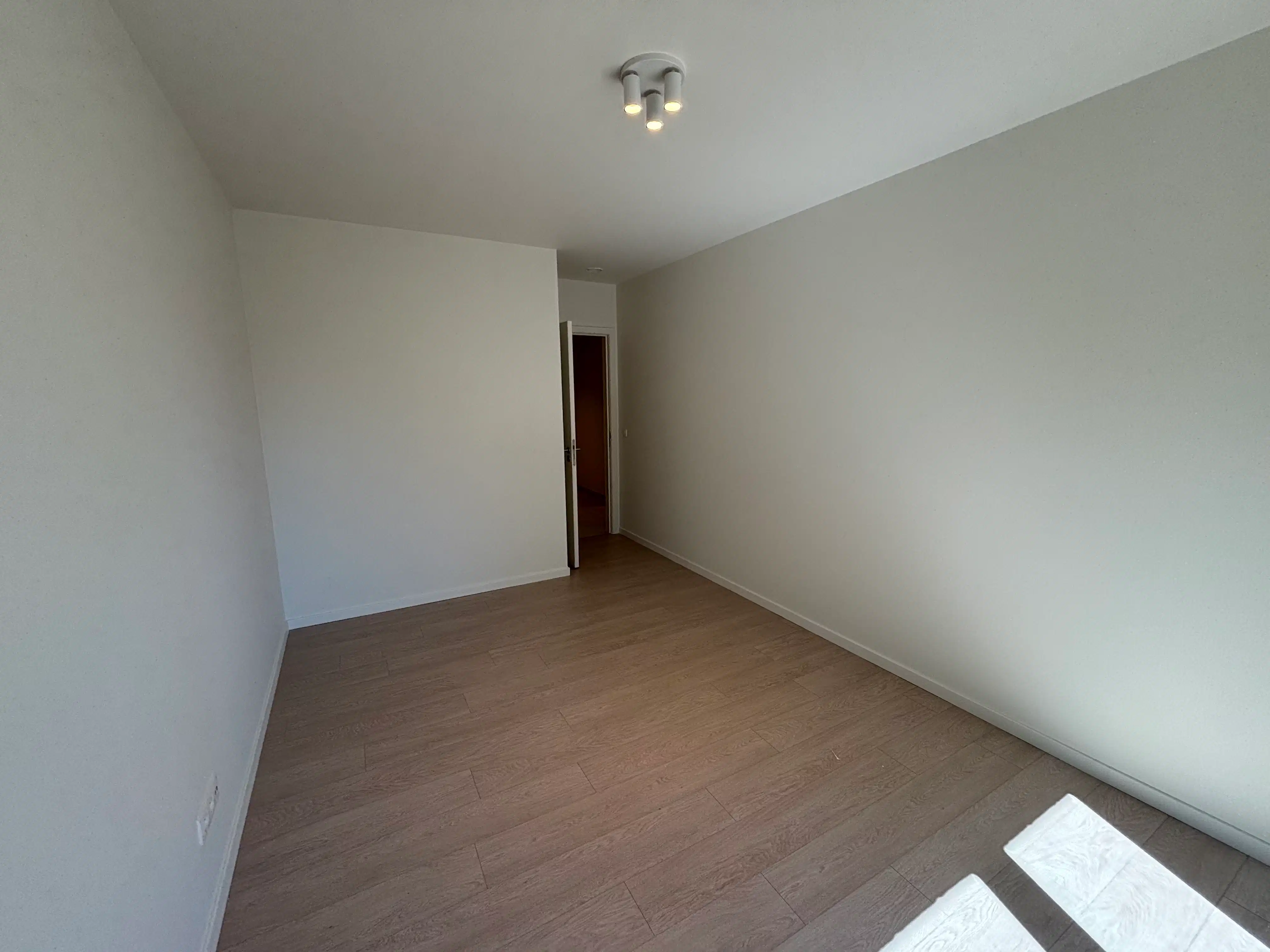 Stijlvol & Duurzaam Wonen in Koningslo: Ruim 2-Slaapkamerappartement foto 4