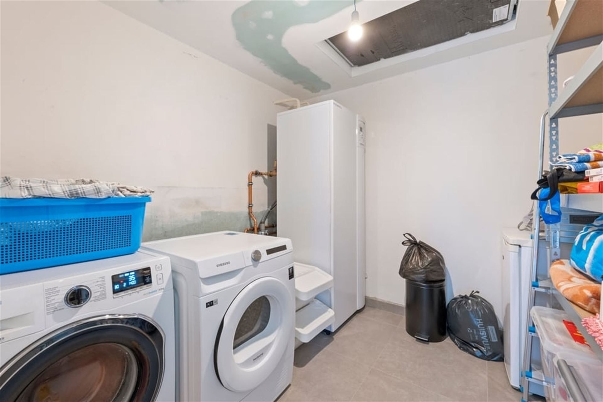 CENTRAAL GELEGEN APPARTEMENT MET RUIM TERRAS EN GARAGEBOX IN SINT-TRUIDEN foto 14
