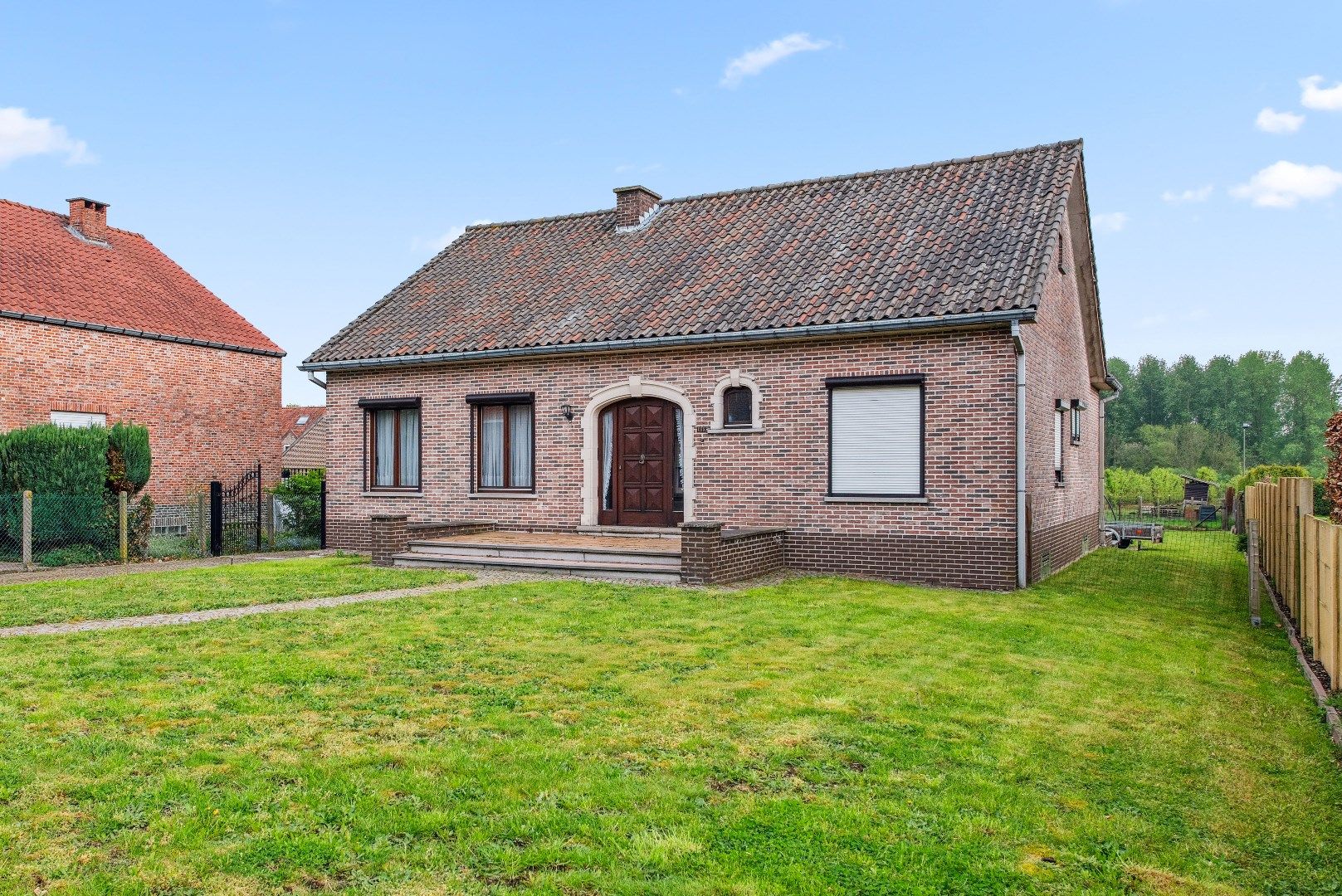 Bungalow met 3 slaapkamers, tuin en garage voor 2 wagens foto 3